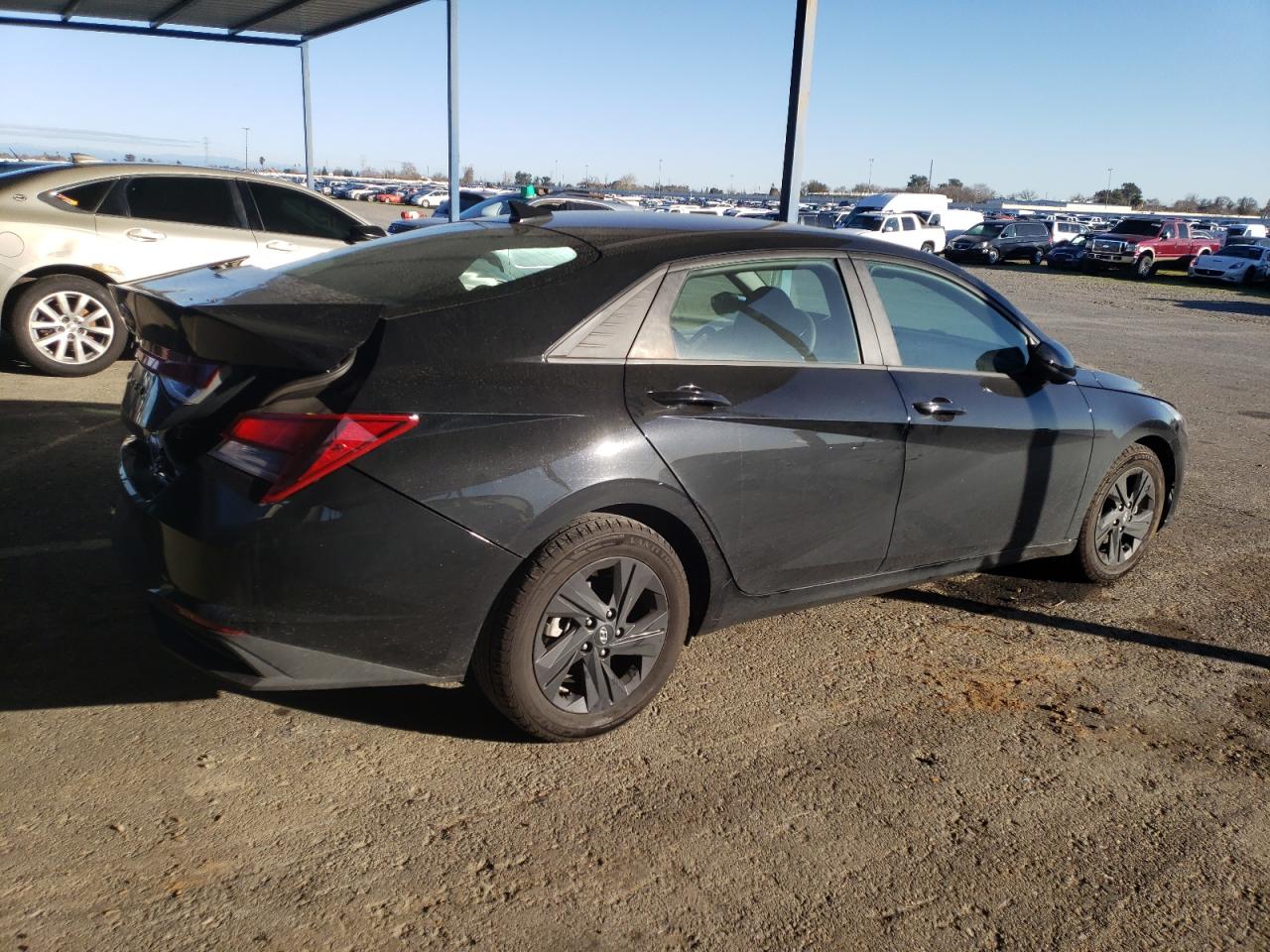 2021 Hyundai Elantra - Image 3
