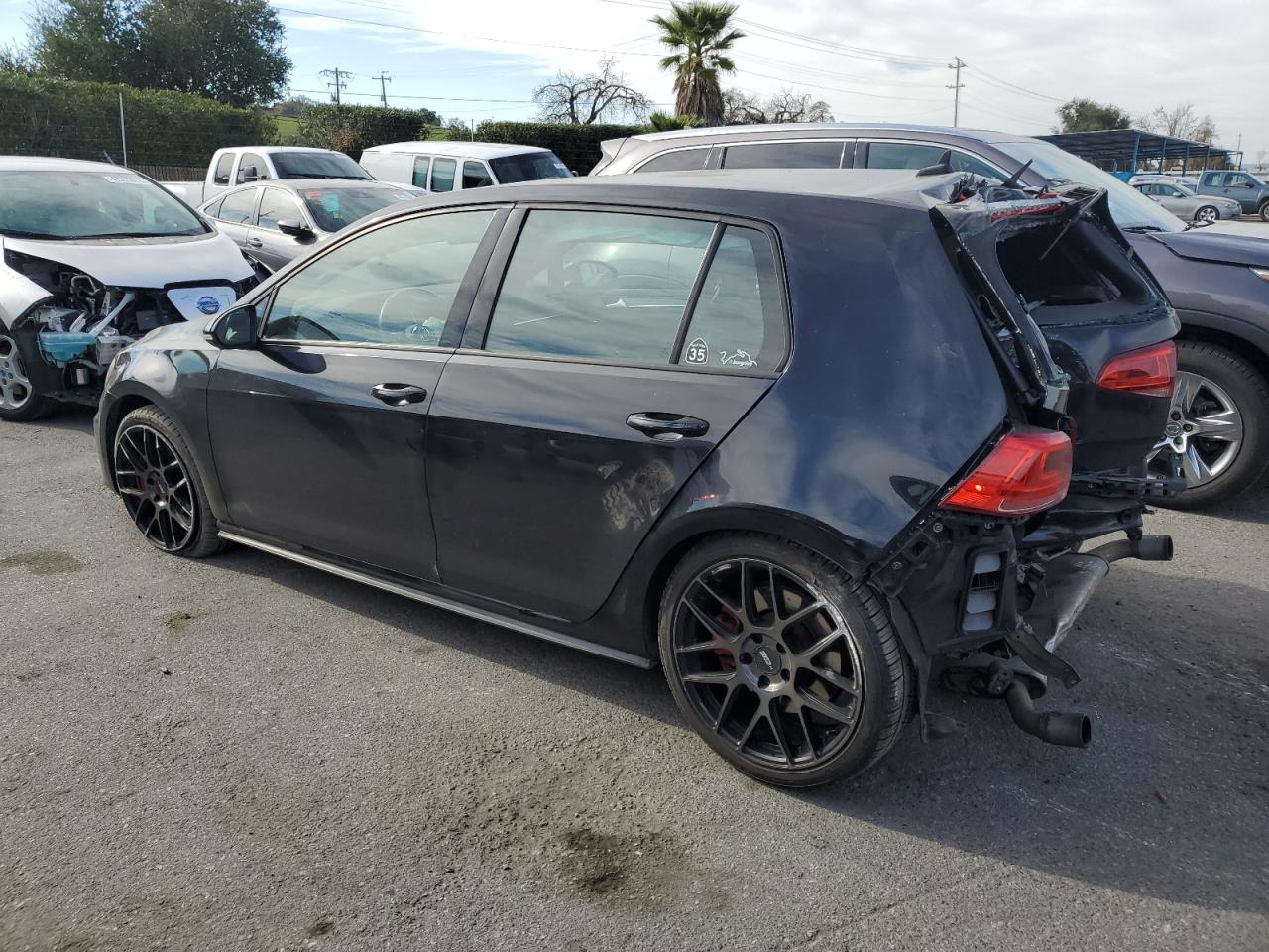 2017 Volkswagen GTI - Image 2