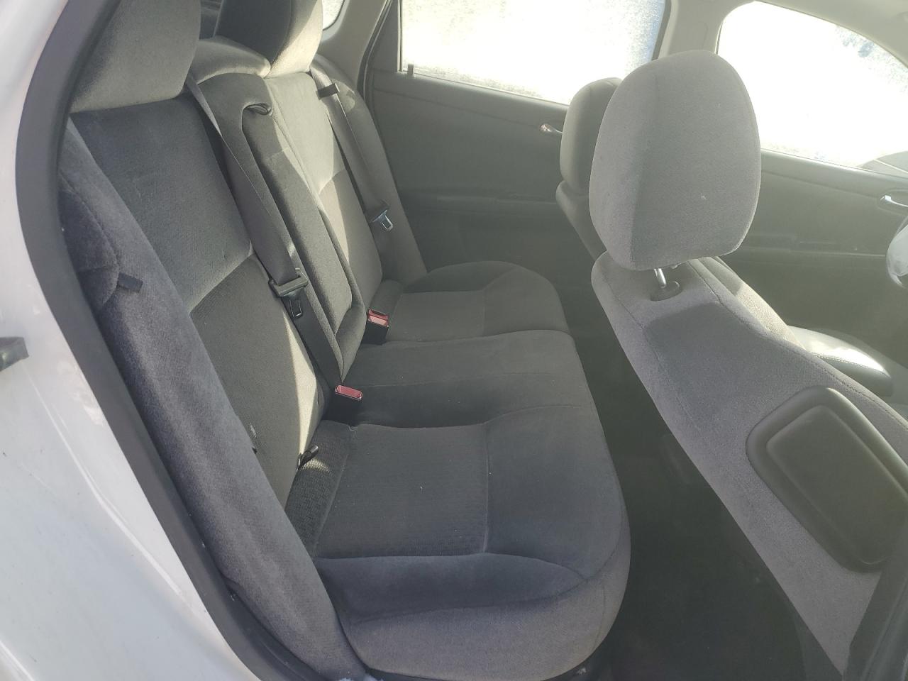 2015 Chevrolet Impala - Image 10
