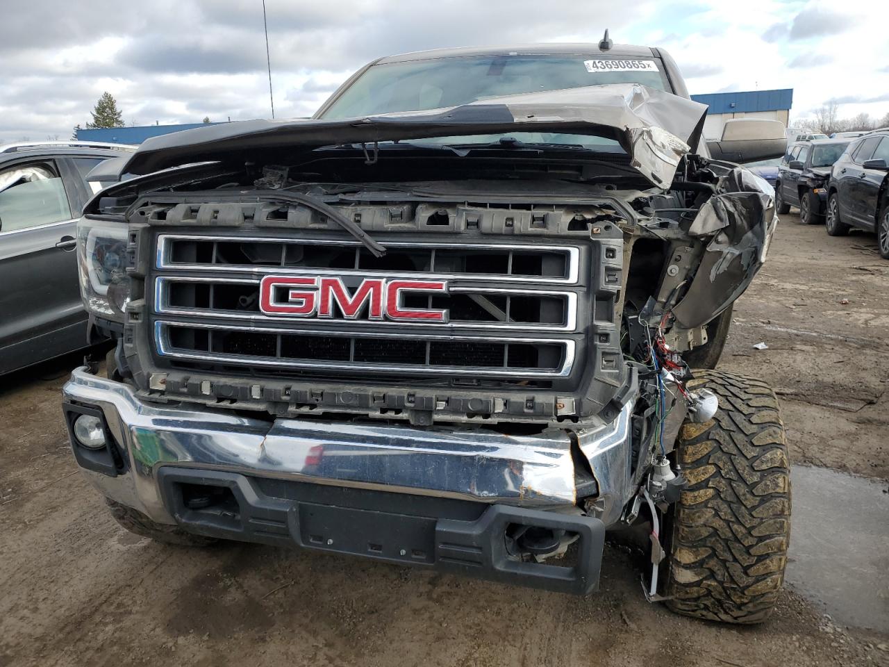 2015 GMC Sierra - Image 5