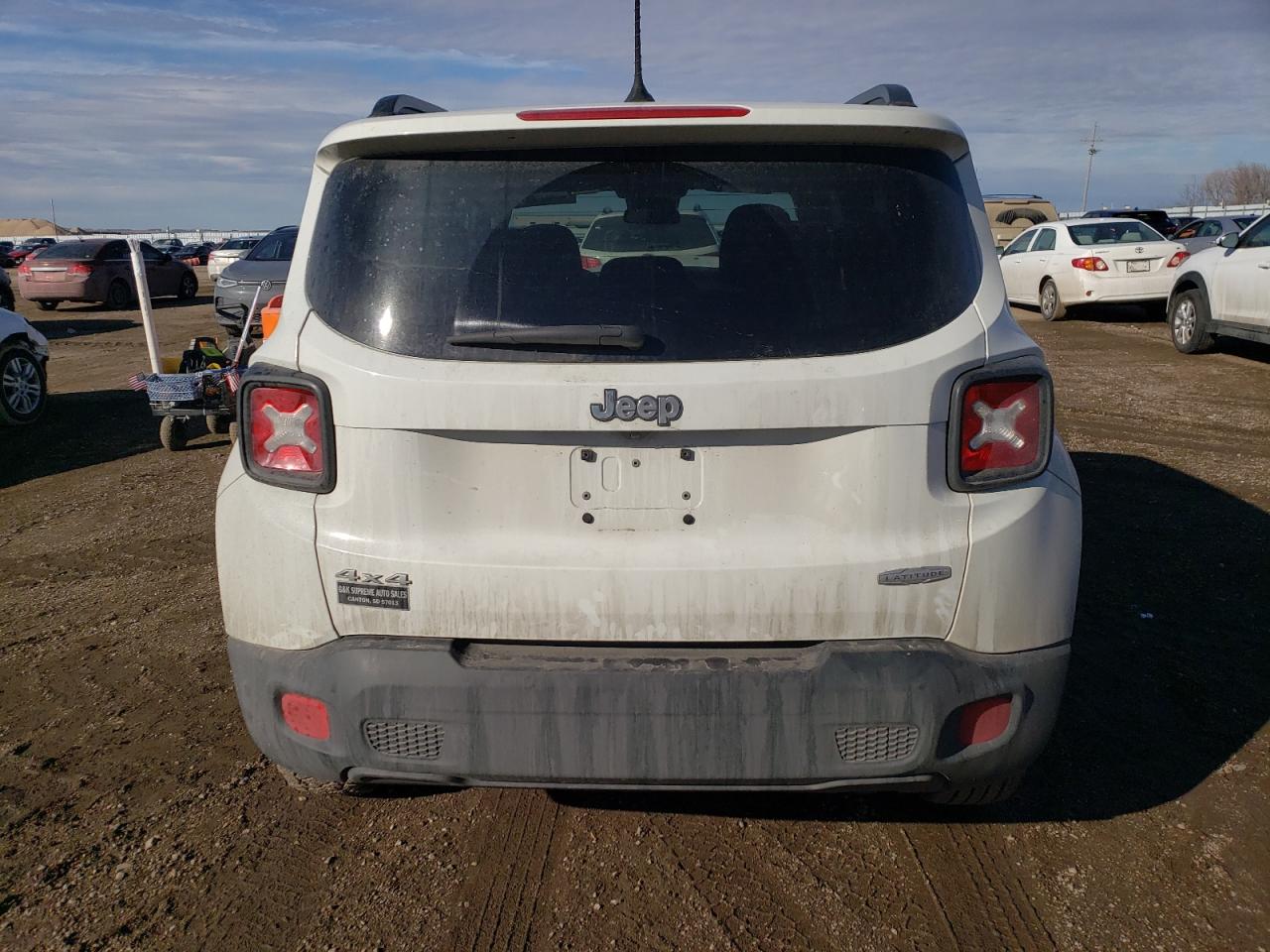 2017 Jeep Renegade - Image 6