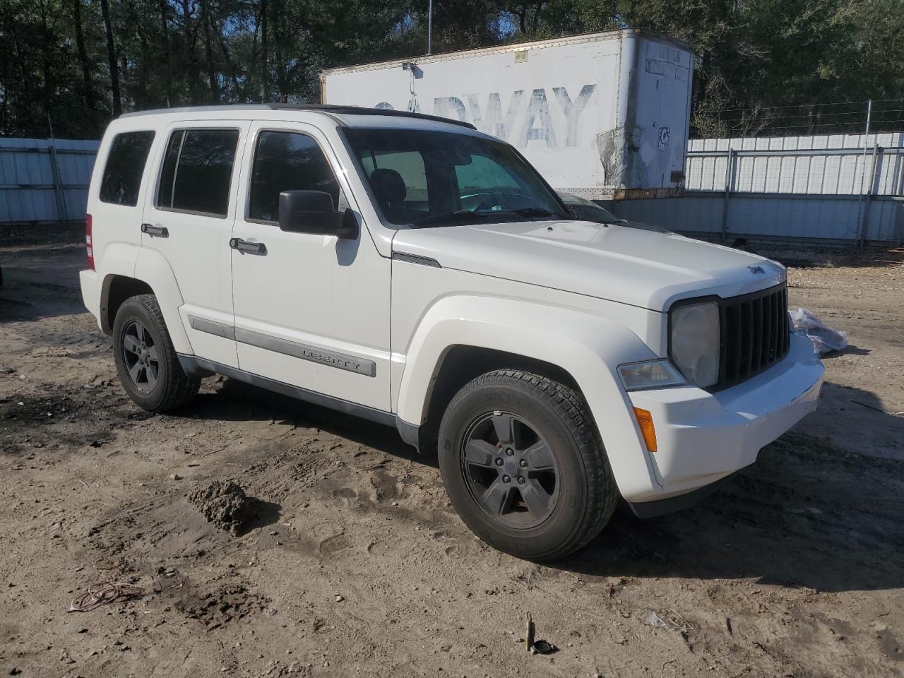 2010 Jeep Liberty (North America) - Image 4
