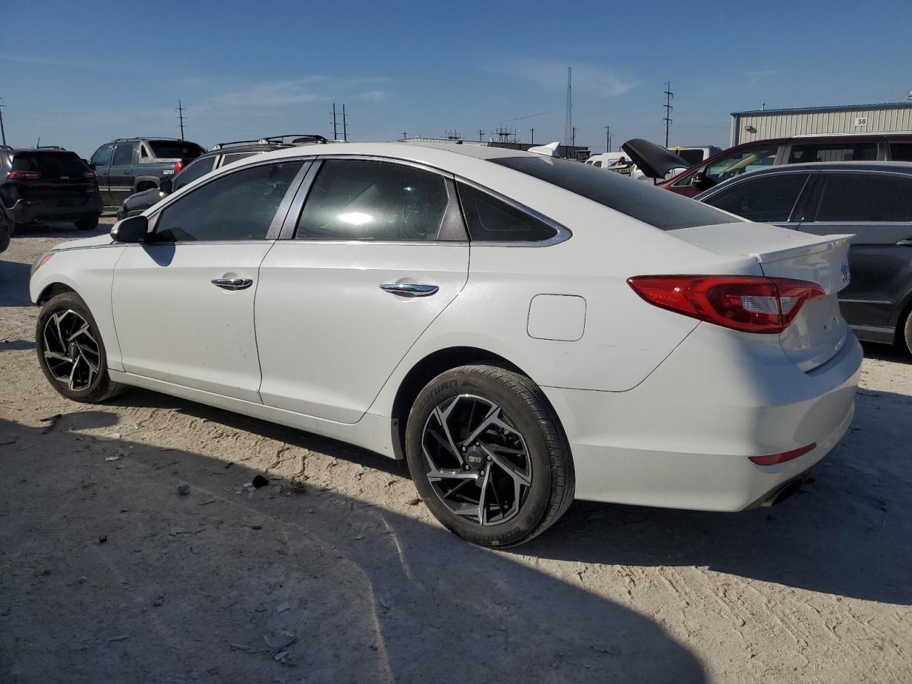 2015 Hyundai Sonata - Image 2