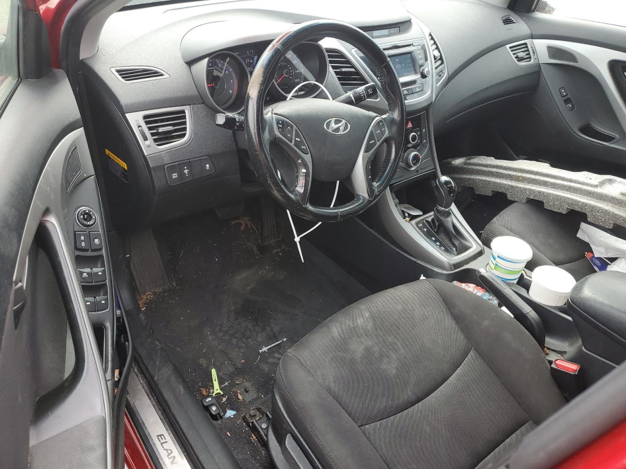 2015 Hyundai Elantra - Image 8