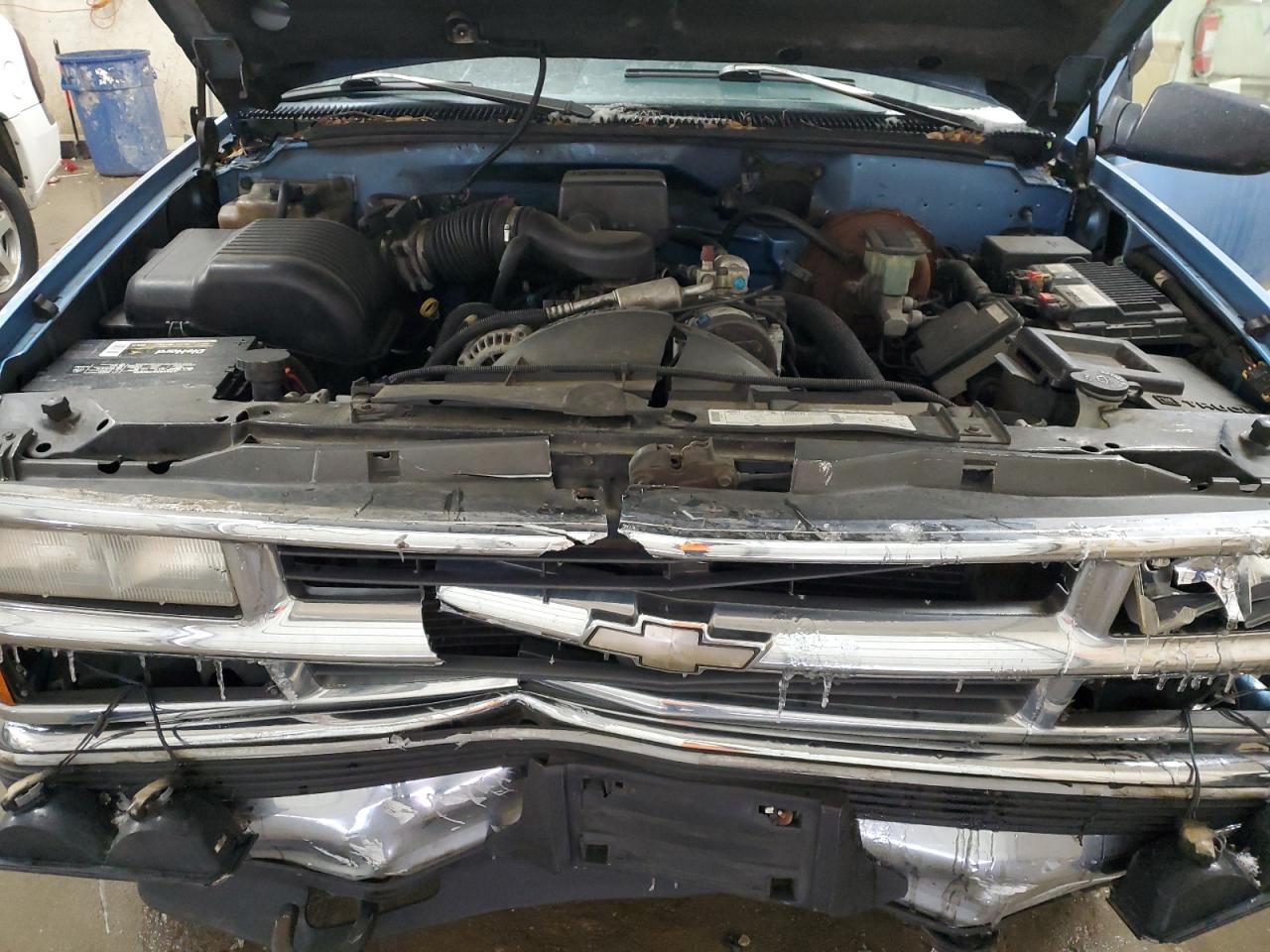 1996 Chevrolet GMT-400 - Image 11