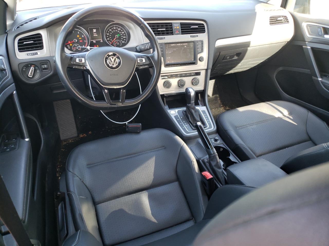 2016 Volkswagen Golf - Image 8