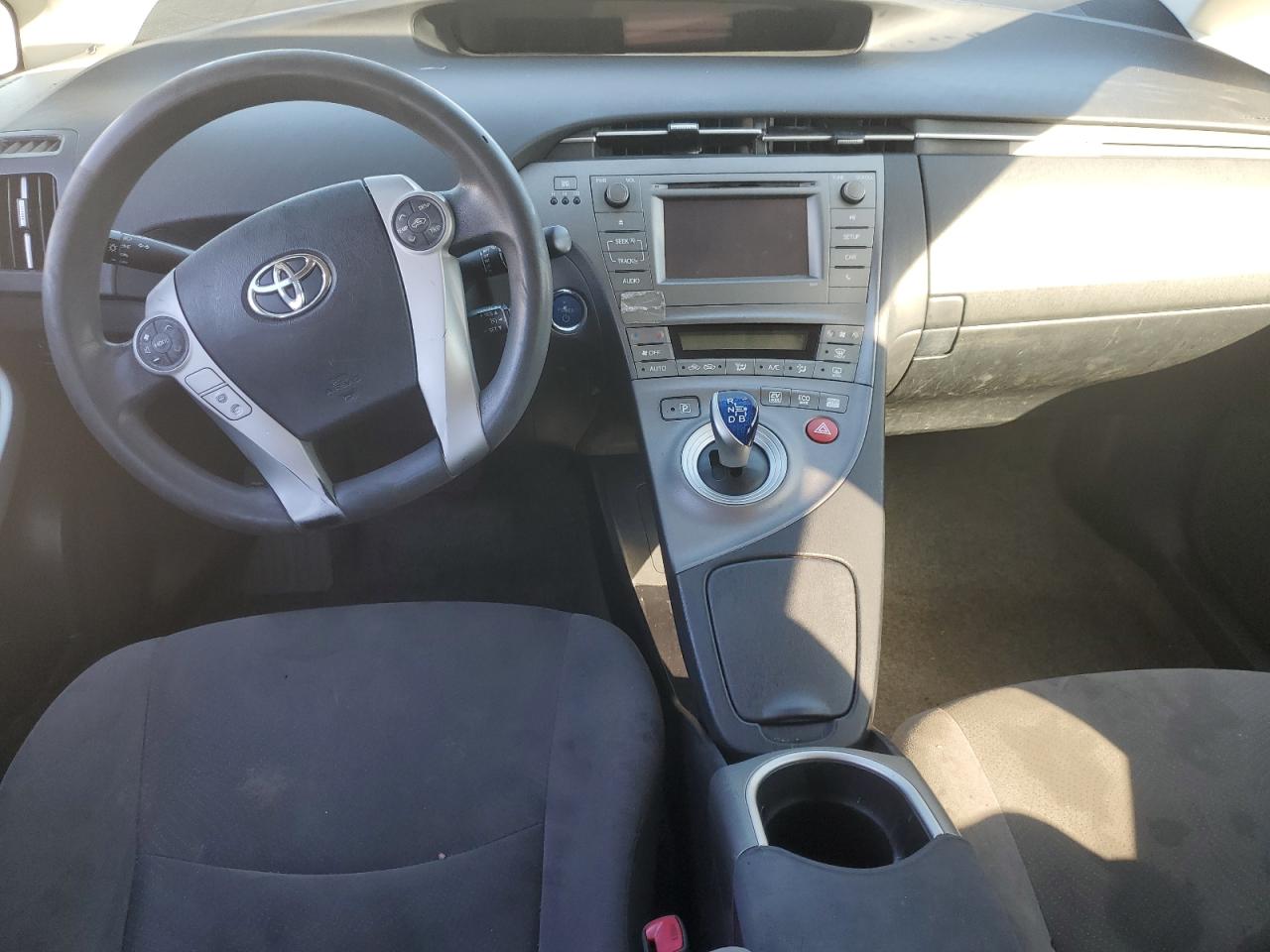 2013 Toyota Prius - Image 8