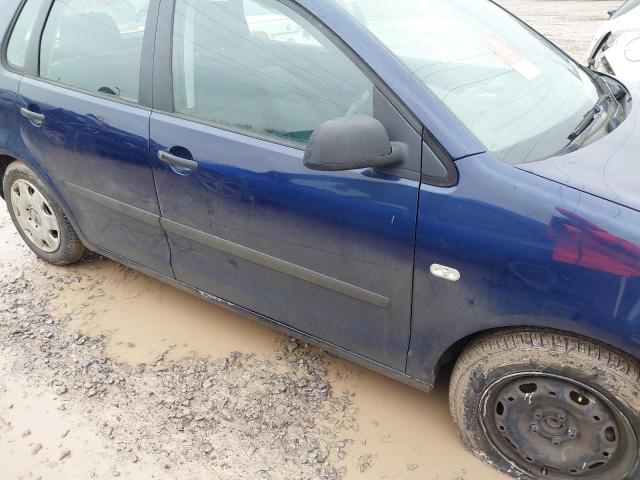 2002 VOLKSWAGEN POLO S