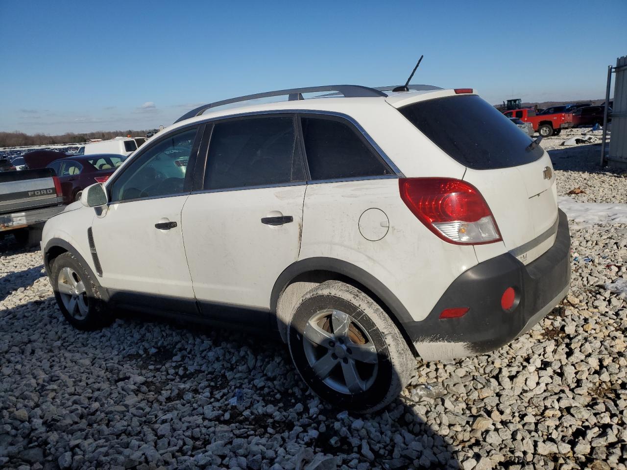 2012 Chevrolet Captiva - Image 2