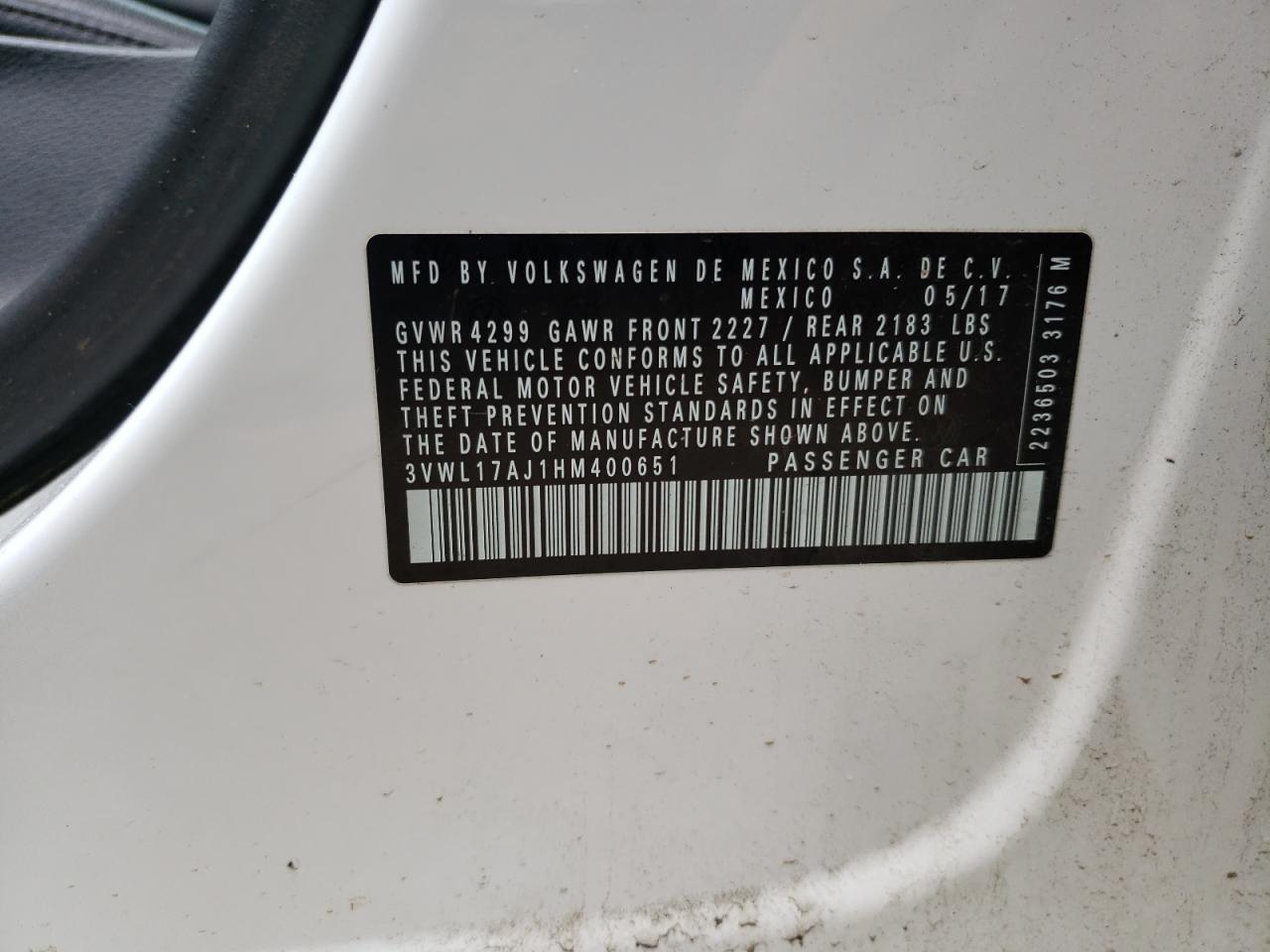 2017 Volkswagen Jetta - Image 13