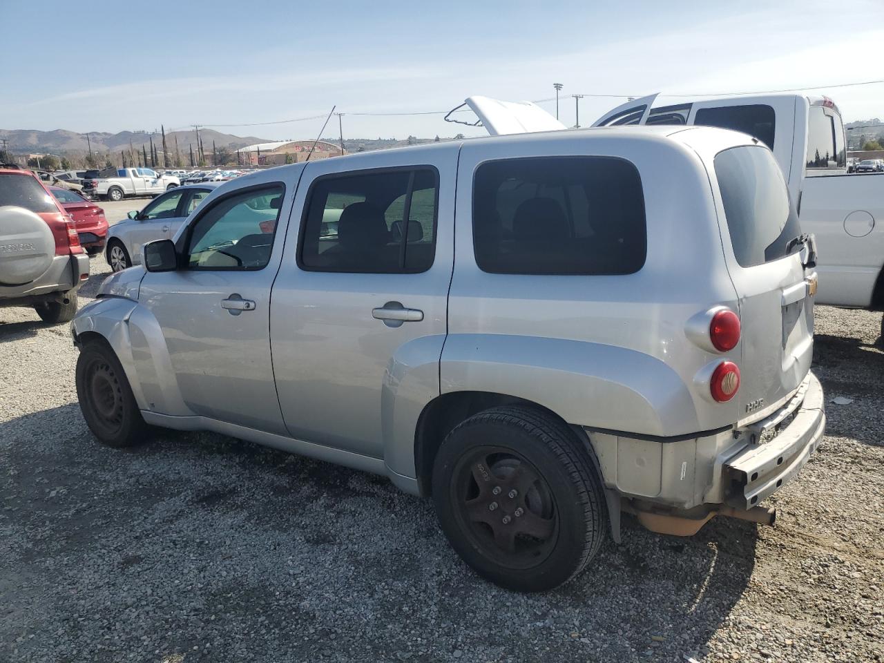 2009 Chevrolet HHR - Image 2