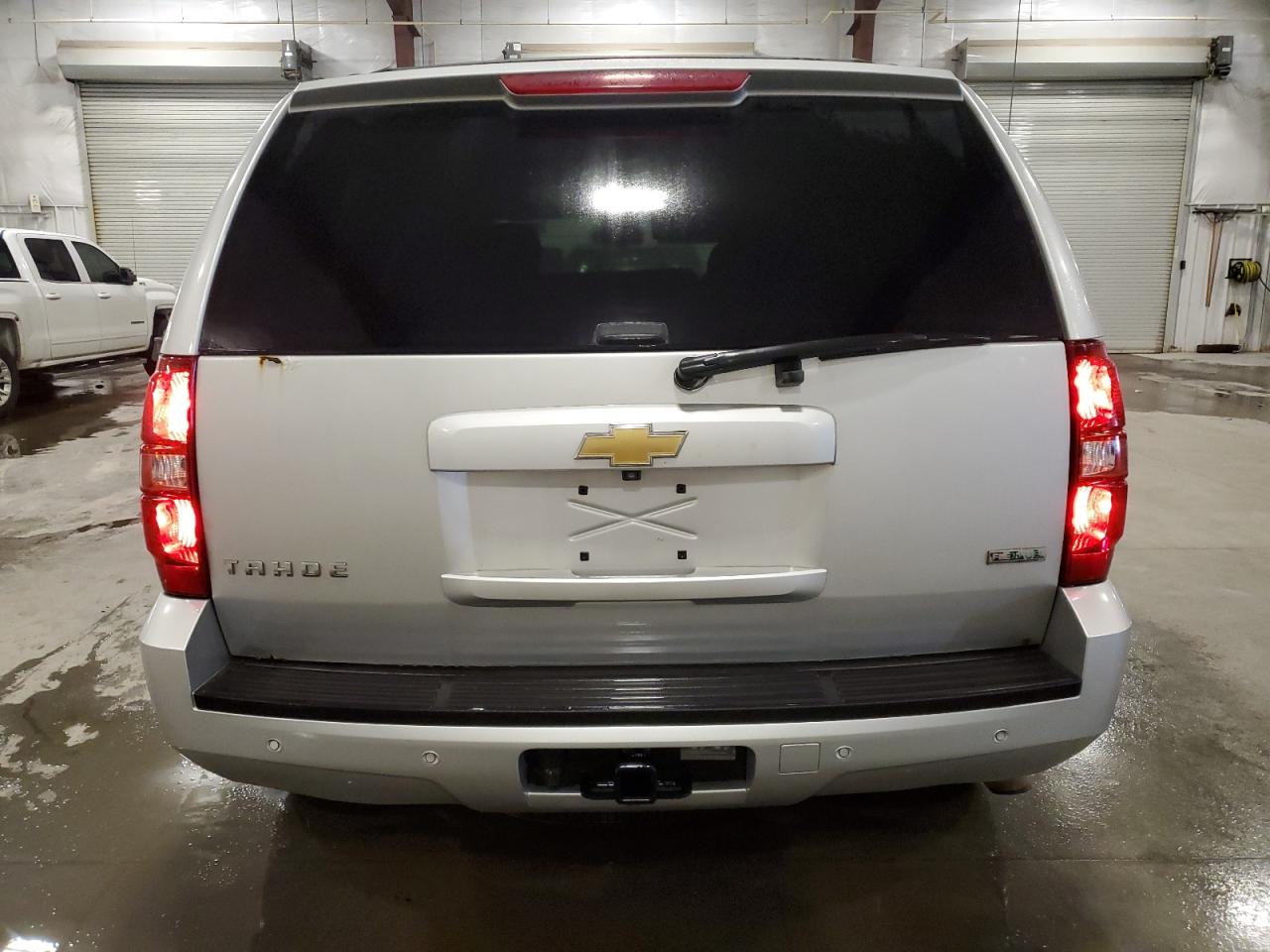 2010 Chevrolet Tahoe - Image 6