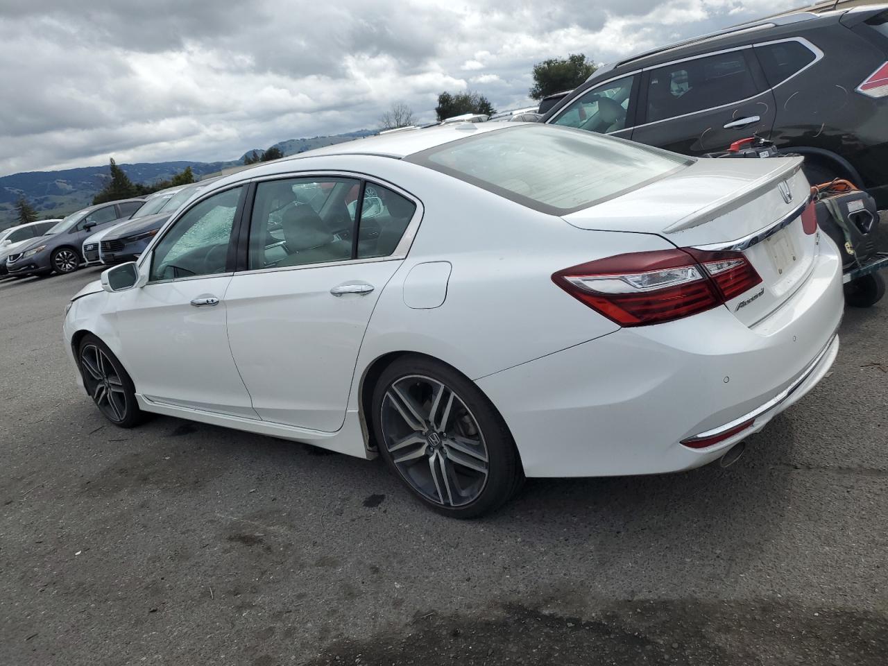 1HGCR3F93GA009548 HONDA ACCORD 2016