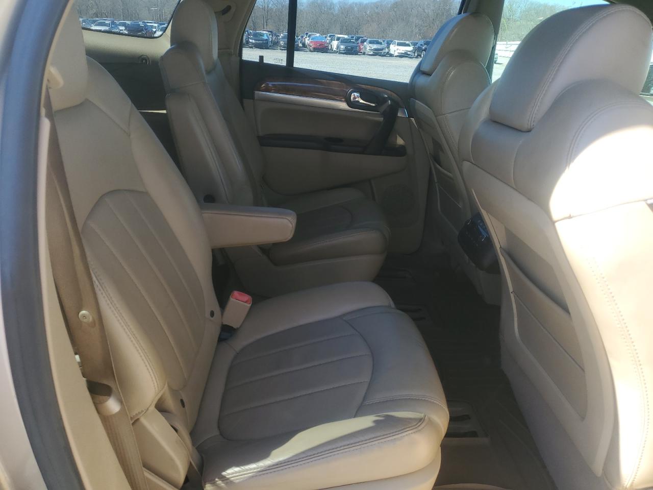 2008 Buick Enclave - Image 11