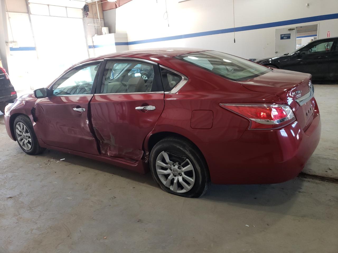 2013 Nissan Altima - Image 2