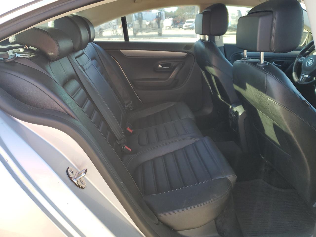 2013 Volkswagen Passat CC - Image 11