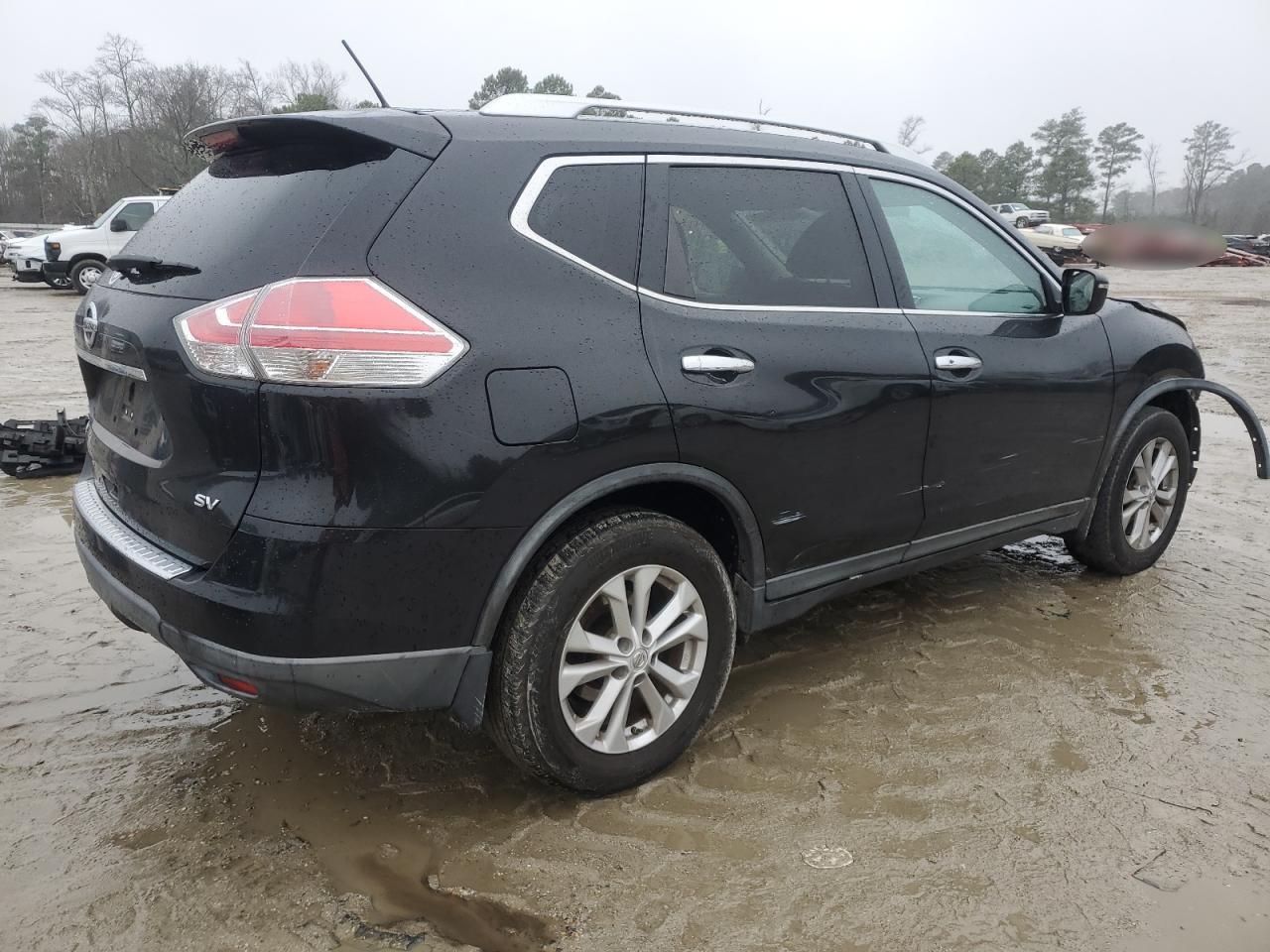 2016 Nissan Rogue - Image 3