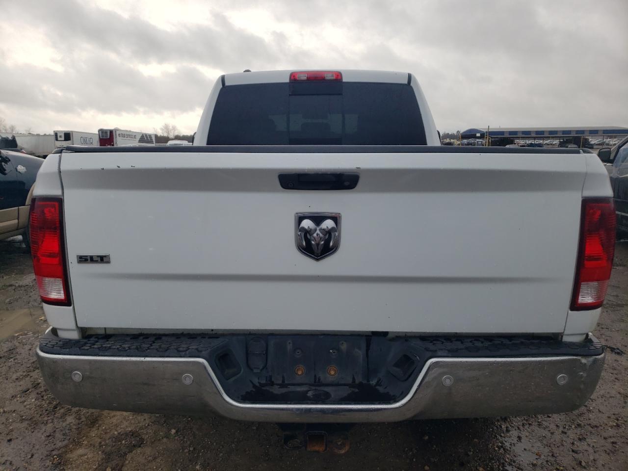 2015 RAM 1500 - Image 6