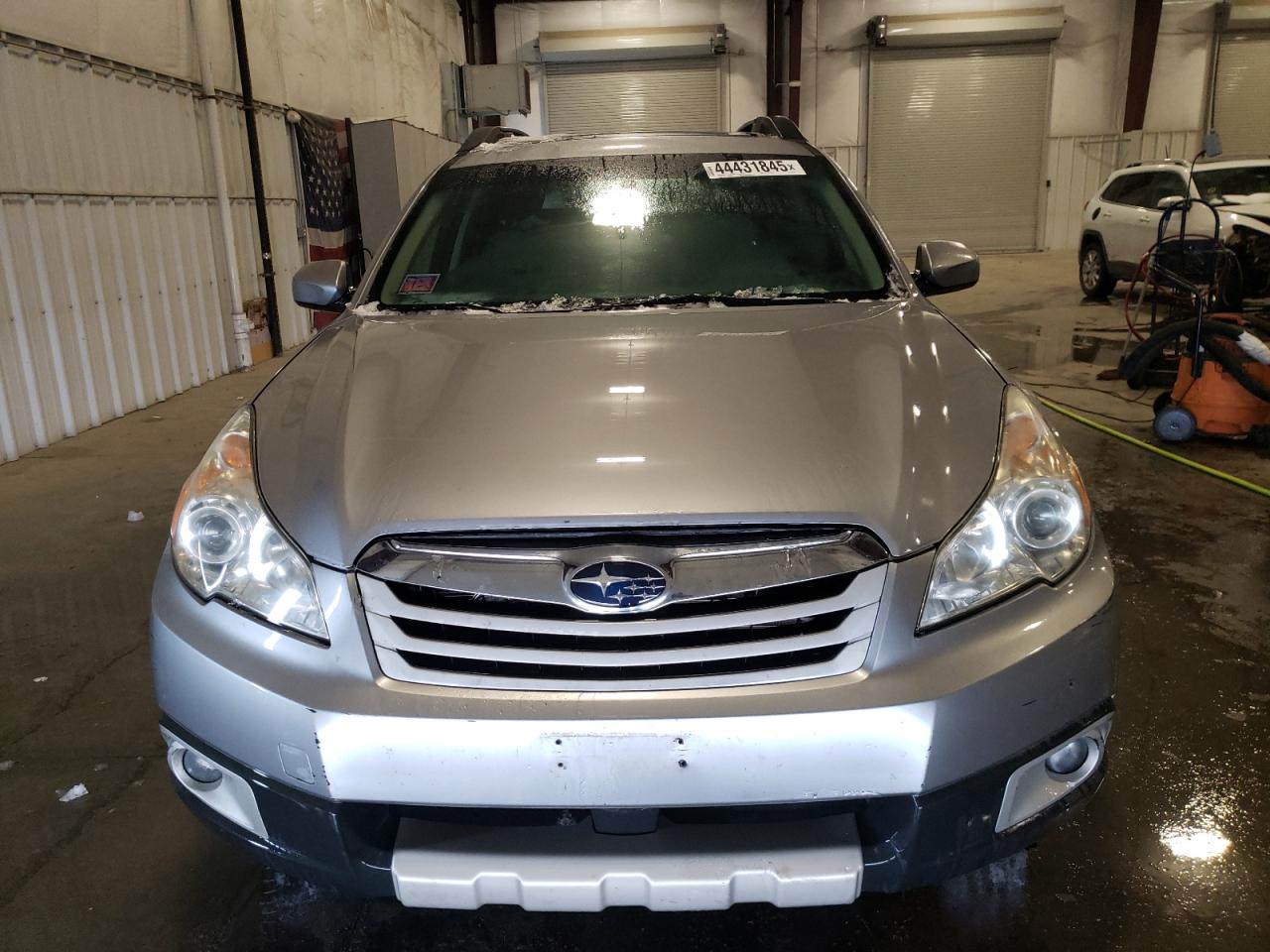 2010 Subaru Outback - Image 5