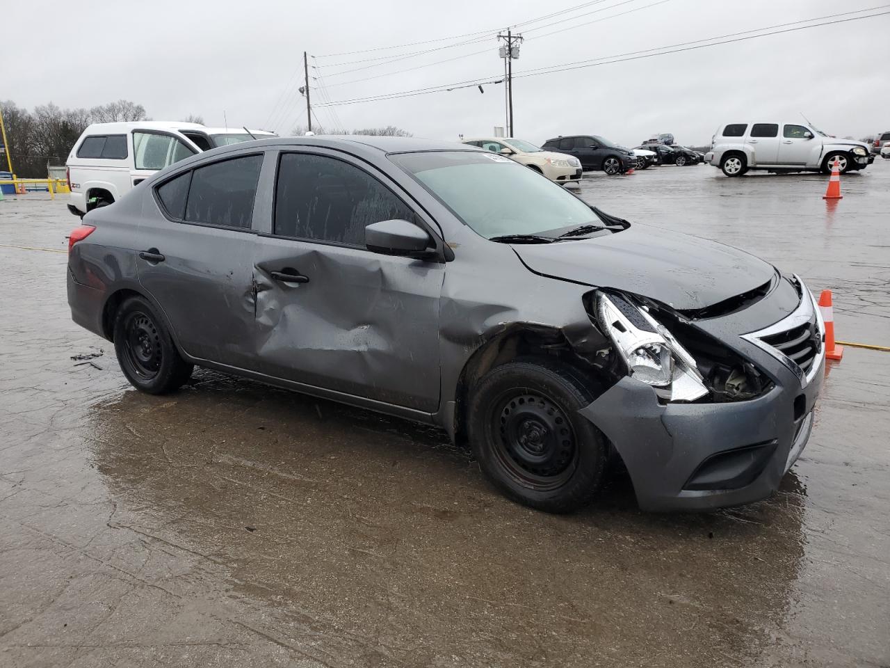 2019 Nissan Versa - Image 4