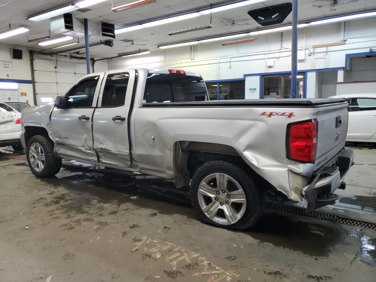 2016 Chevrolet Silverado - Image 2