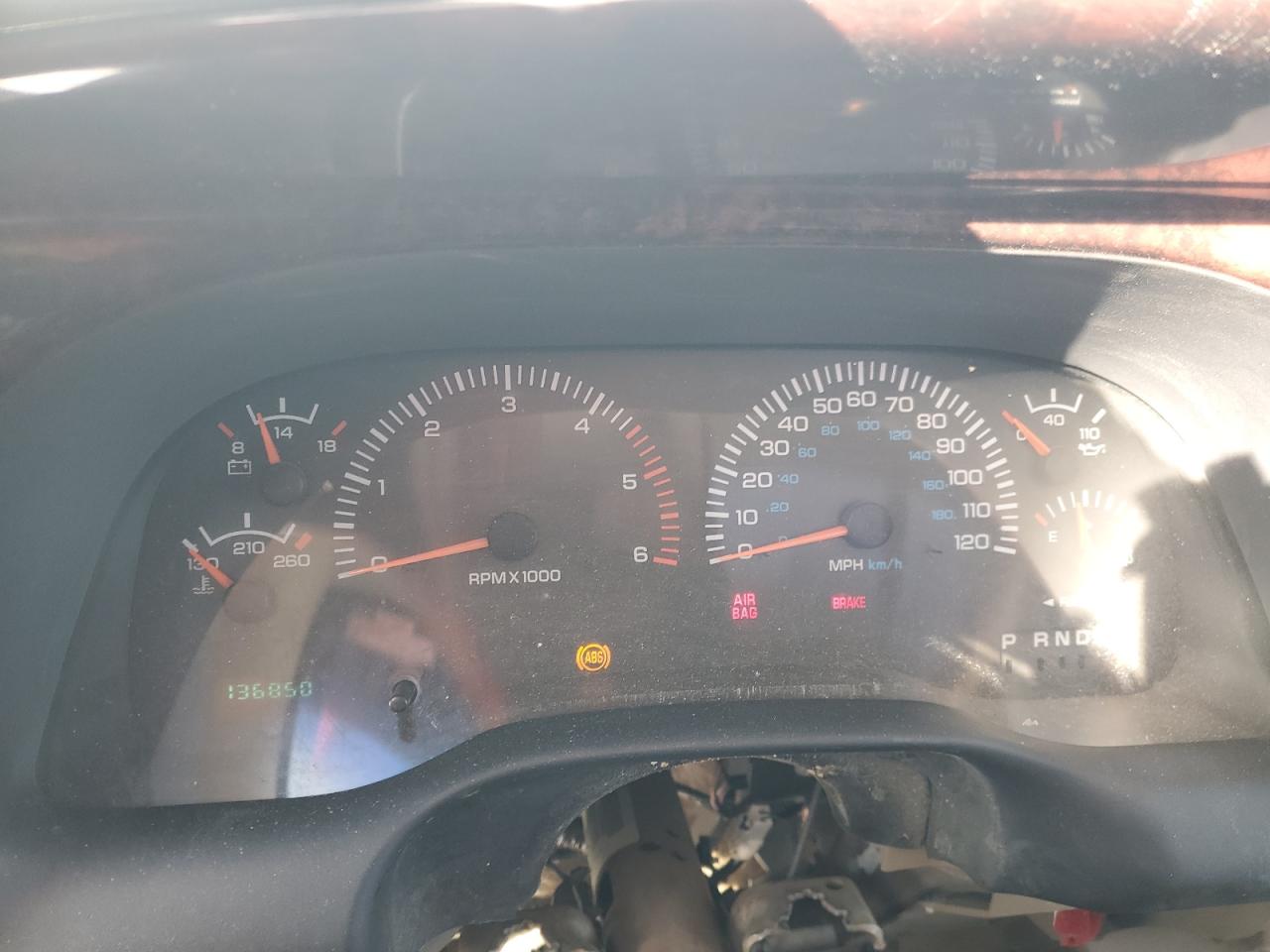2000 Dodge RAM - Image 9