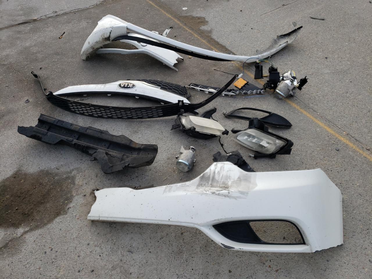 2014 Kia Forte - Image 14