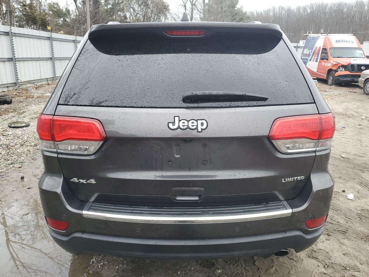 2019 Jeep Grand Cherokee - Image 6