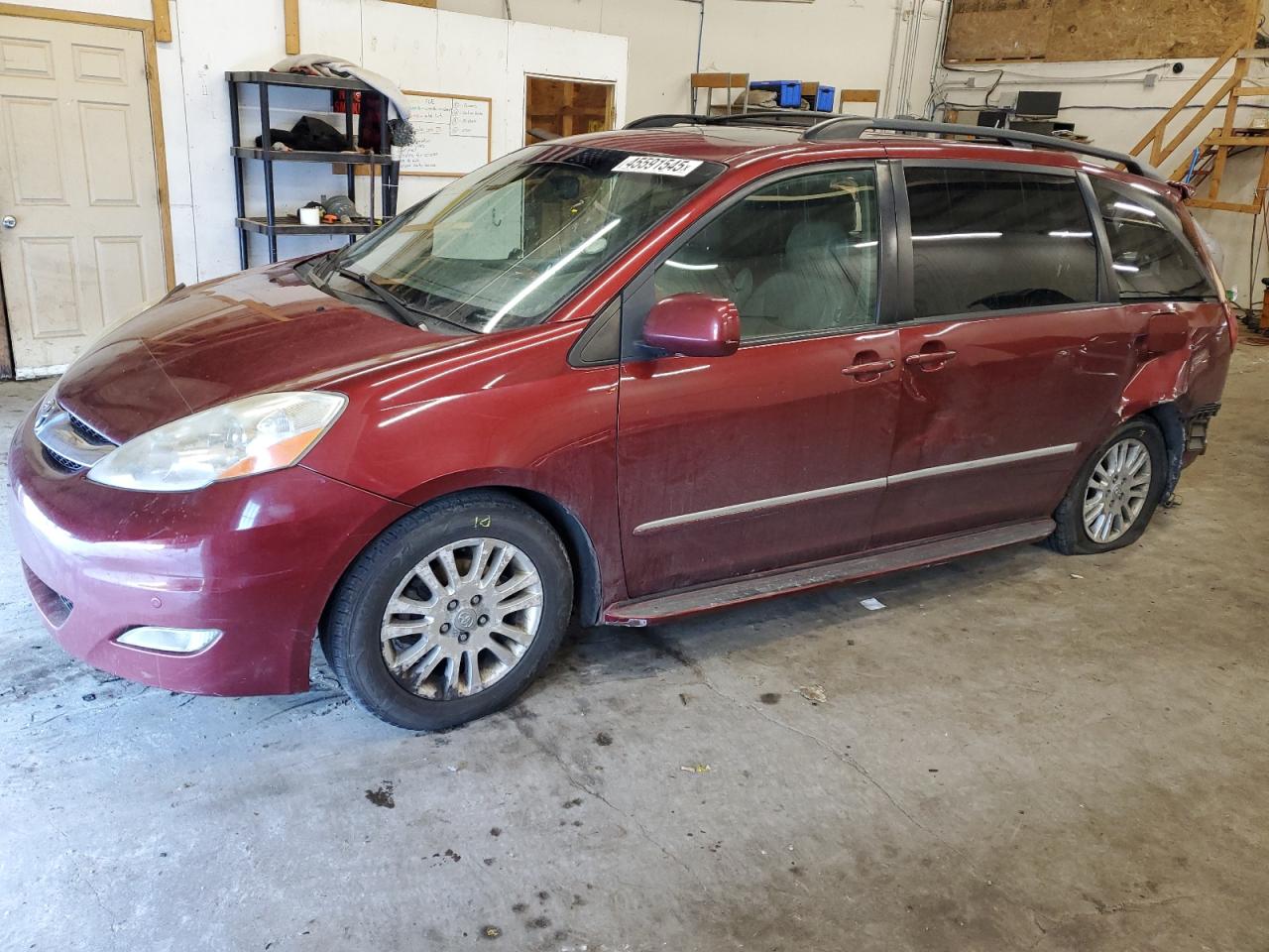 2008 Toyota Sienna - Image 1