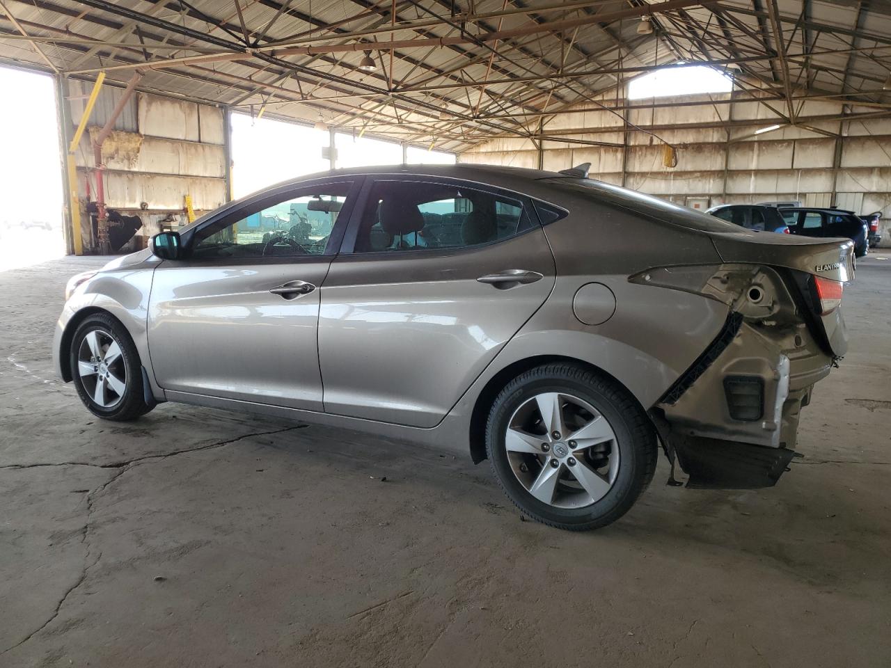 2013 Hyundai Elantra - Image 2