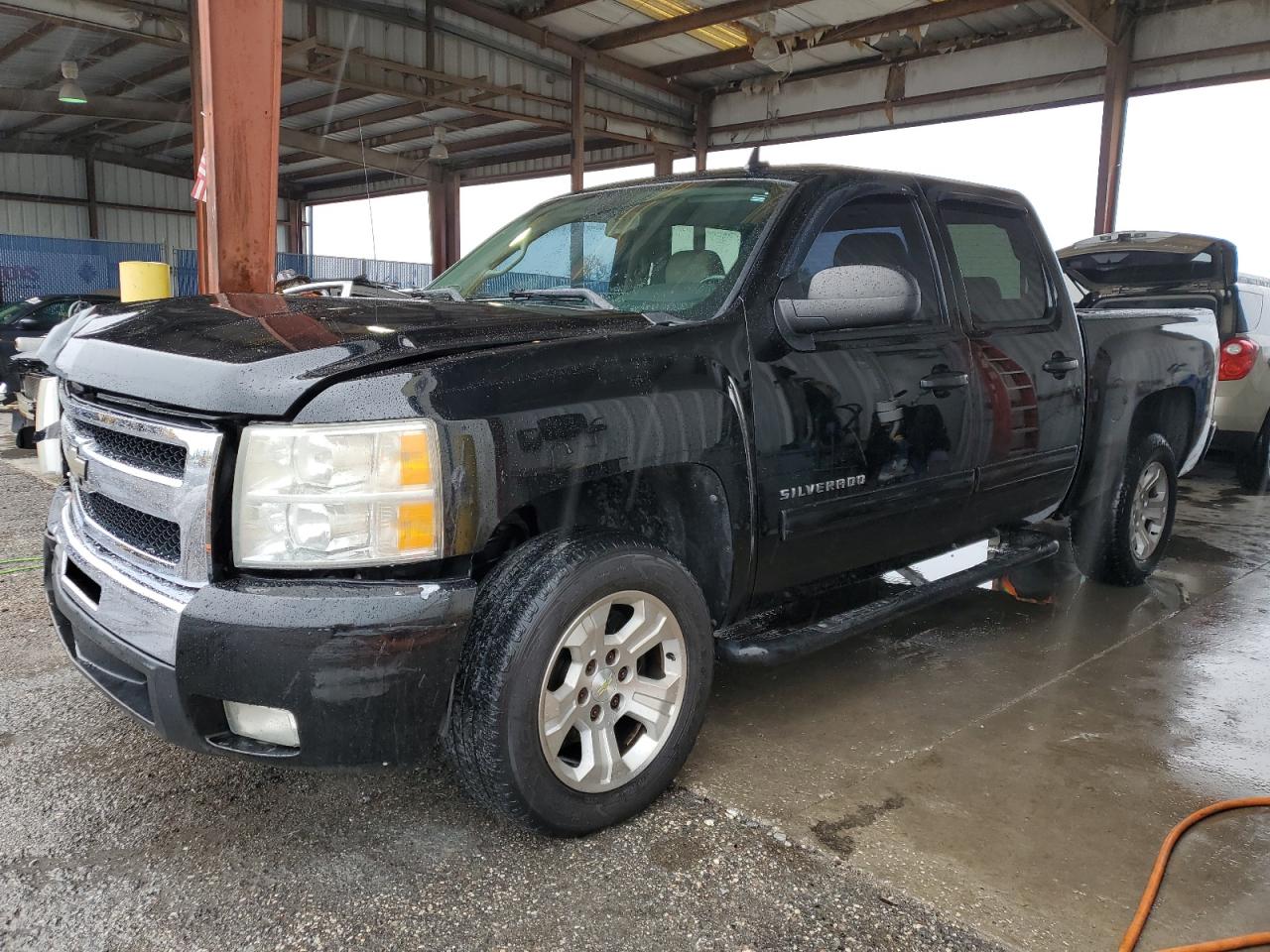 2011 Chevrolet Silverado - Image 1