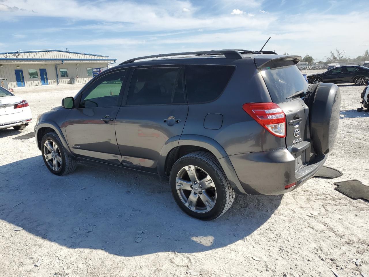 2011 Toyota RAV 4 - Image 2