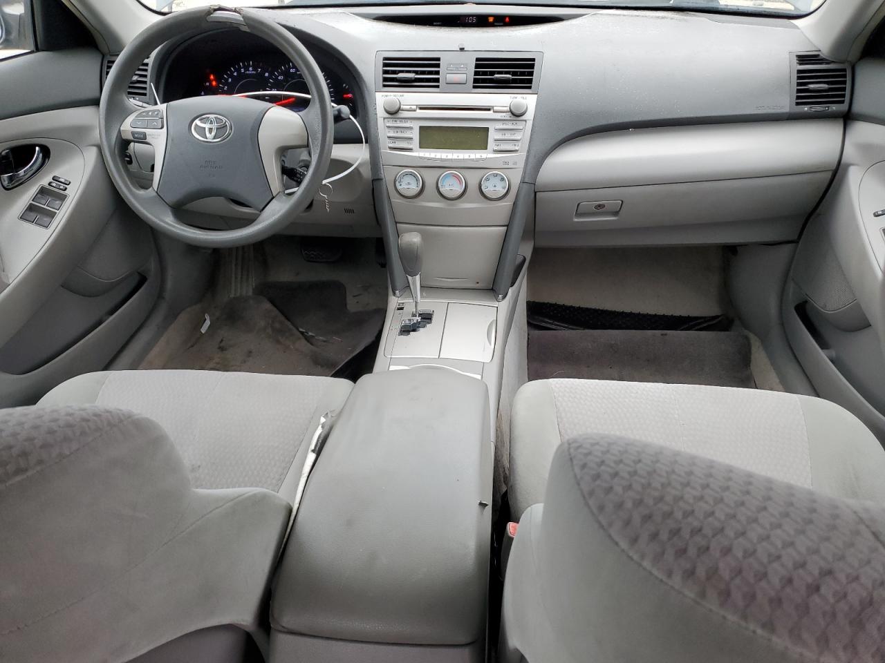 2011 Toyota Camry - Image 8