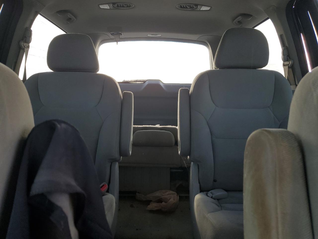 2010 Honda Odyssey - Image 10