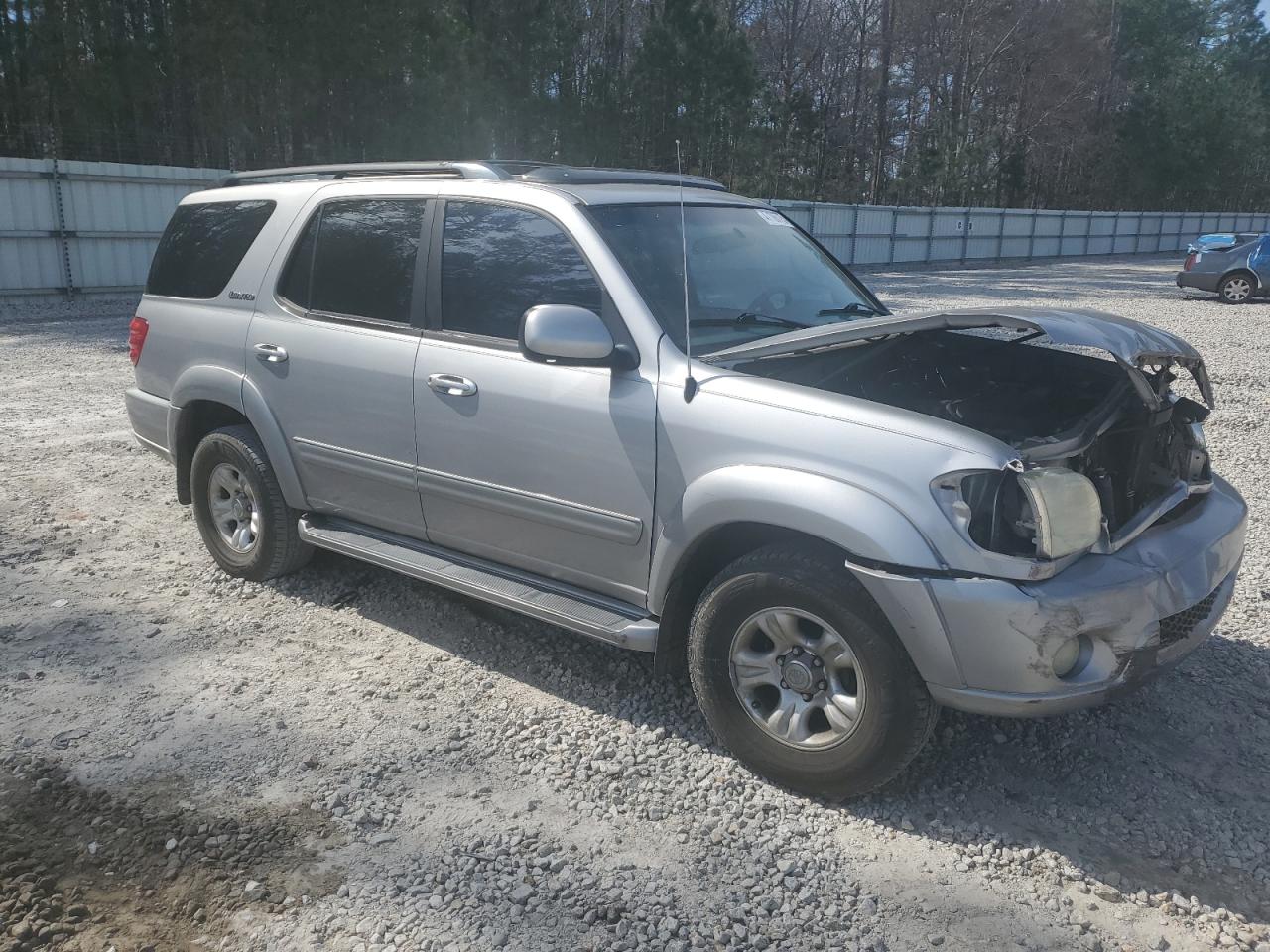 2002 Toyota Sequoia - Image 4