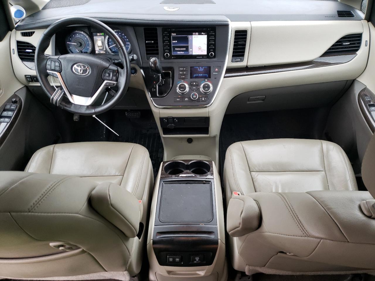 2018 Toyota Sienna - Image 8