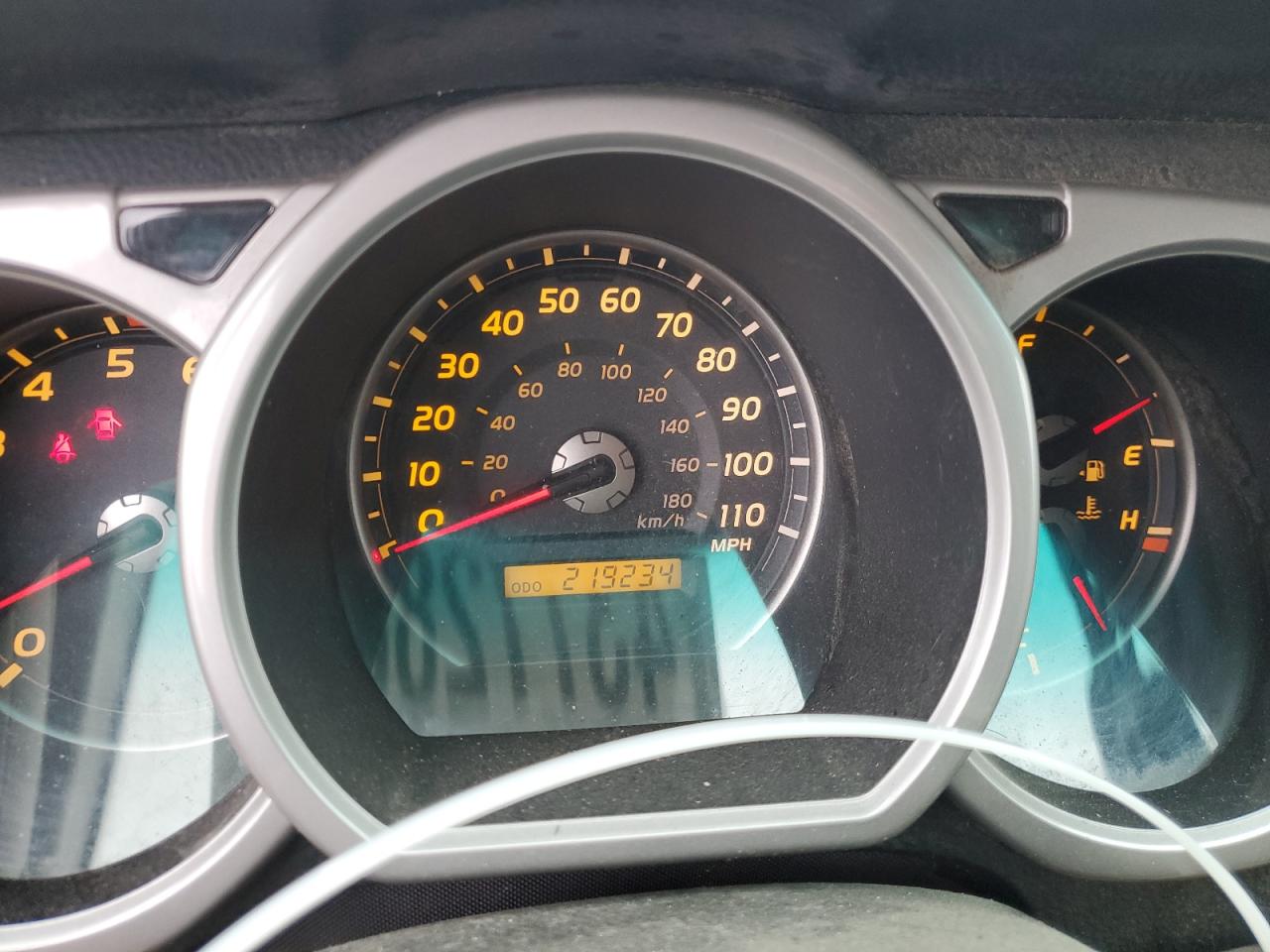 2004 Toyota 4Runner - Image 9