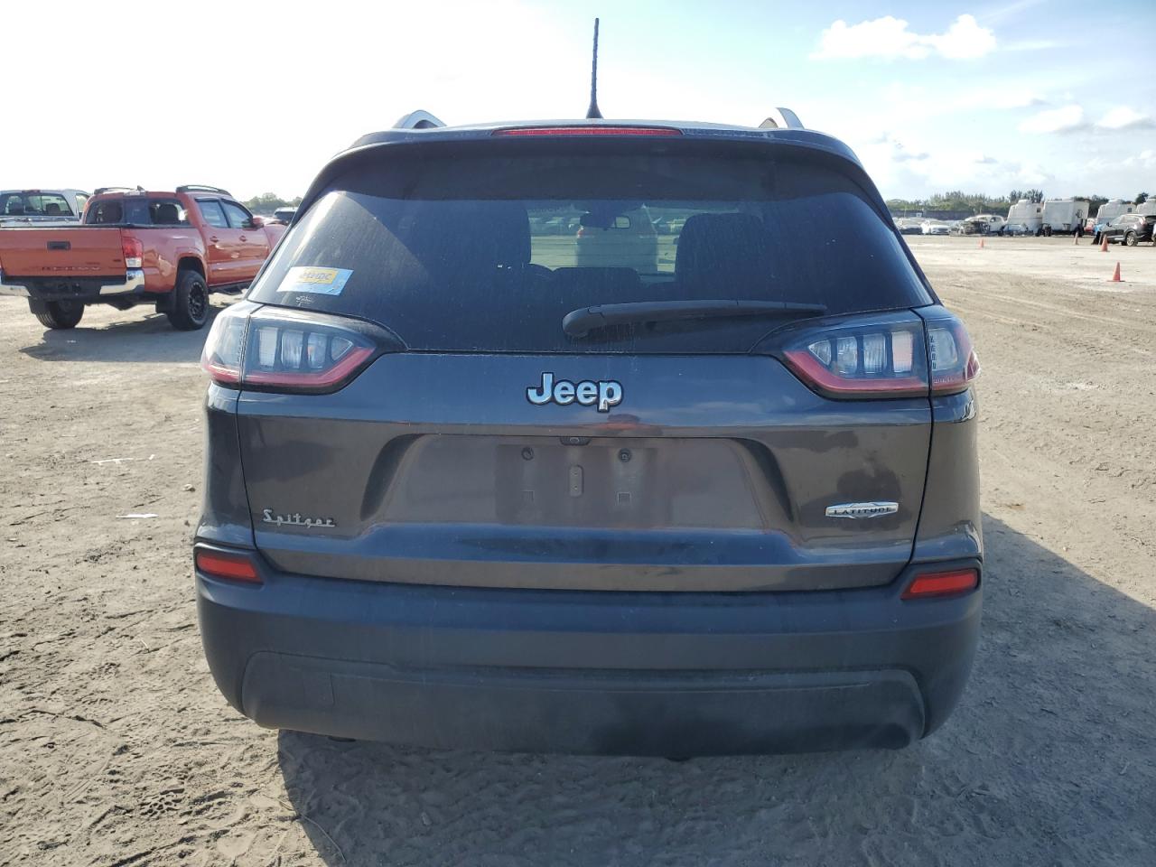 2019 Jeep Grand Cherokee - Image 6