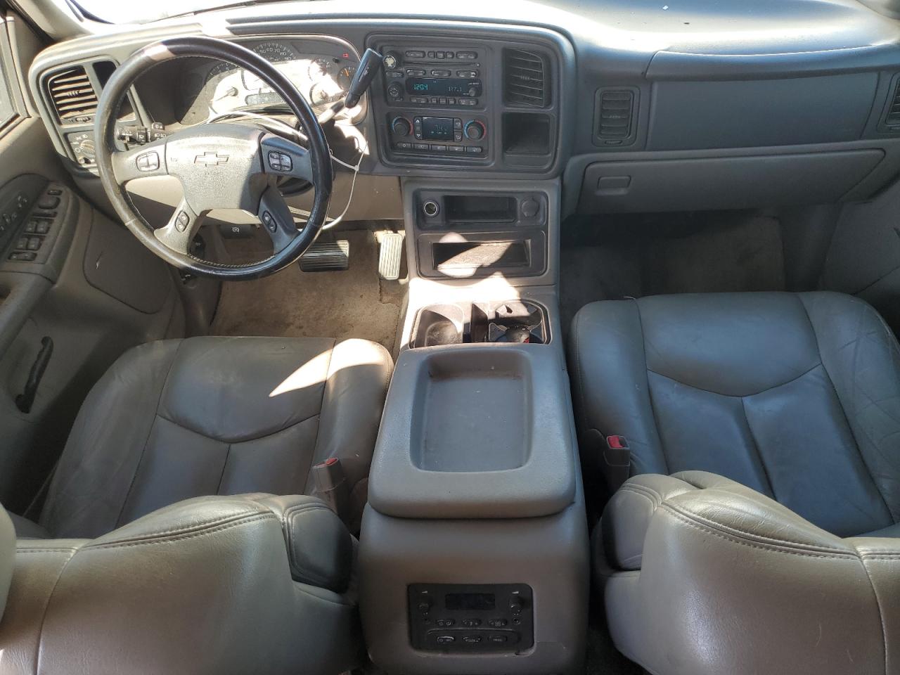 2003 Chevrolet Tahoe - Image 8