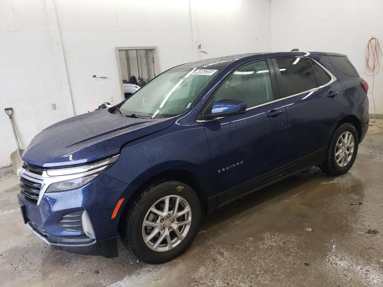 2023 Chevrolet Equinox - Image 1