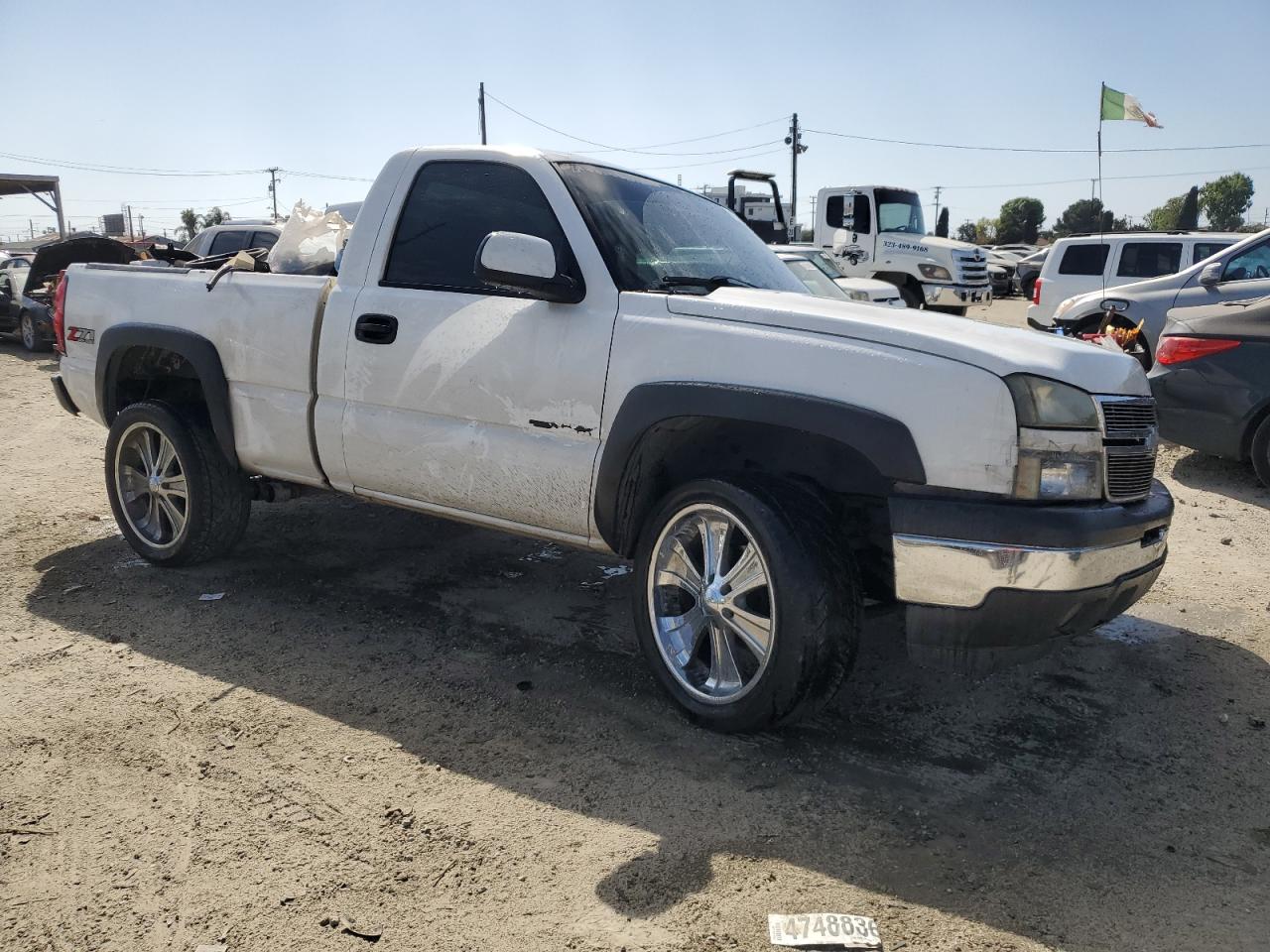 2007 Chevrolet Silverado - Image 4