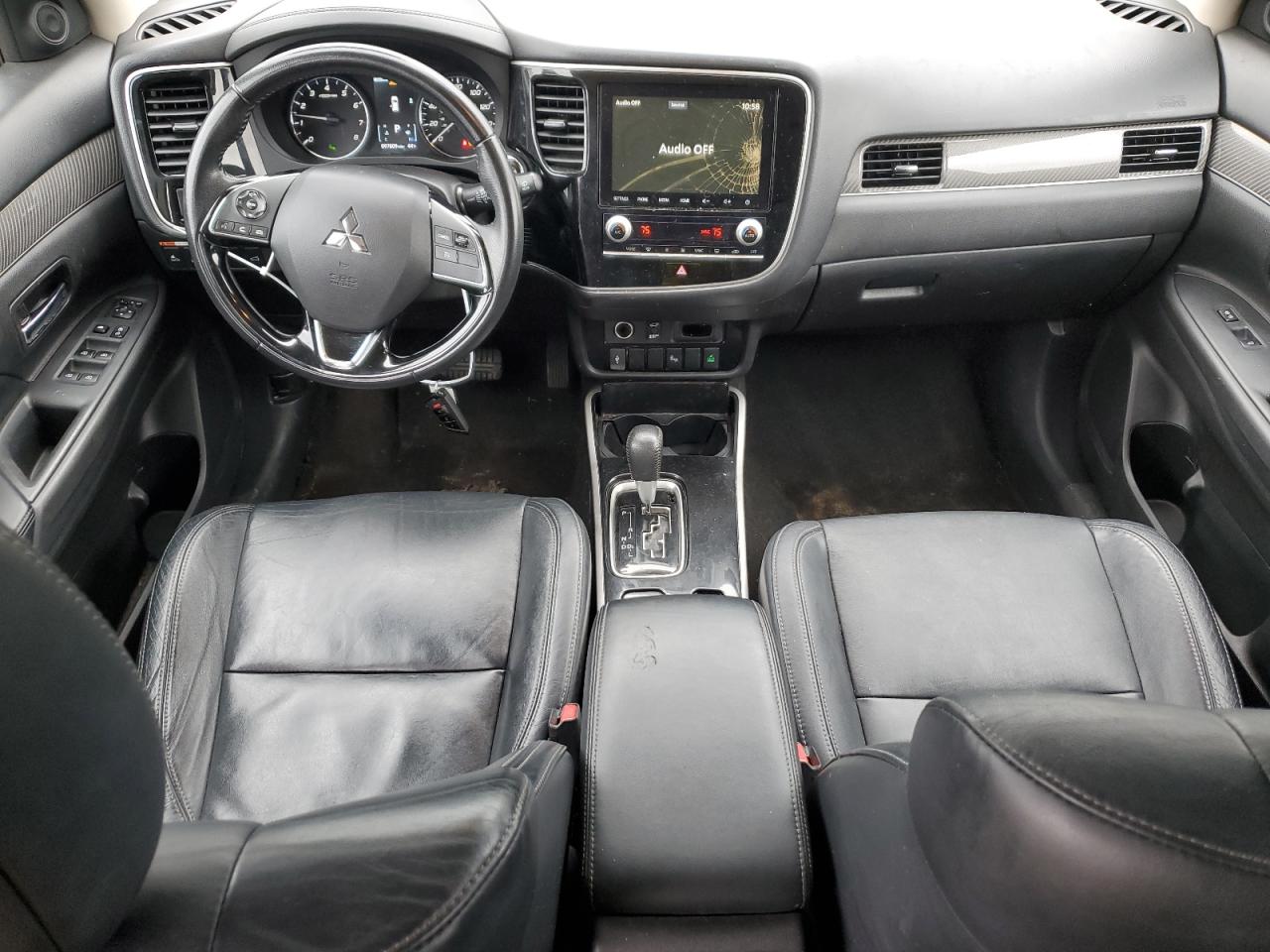 2020 Mitsubishi Outlander - Image 8