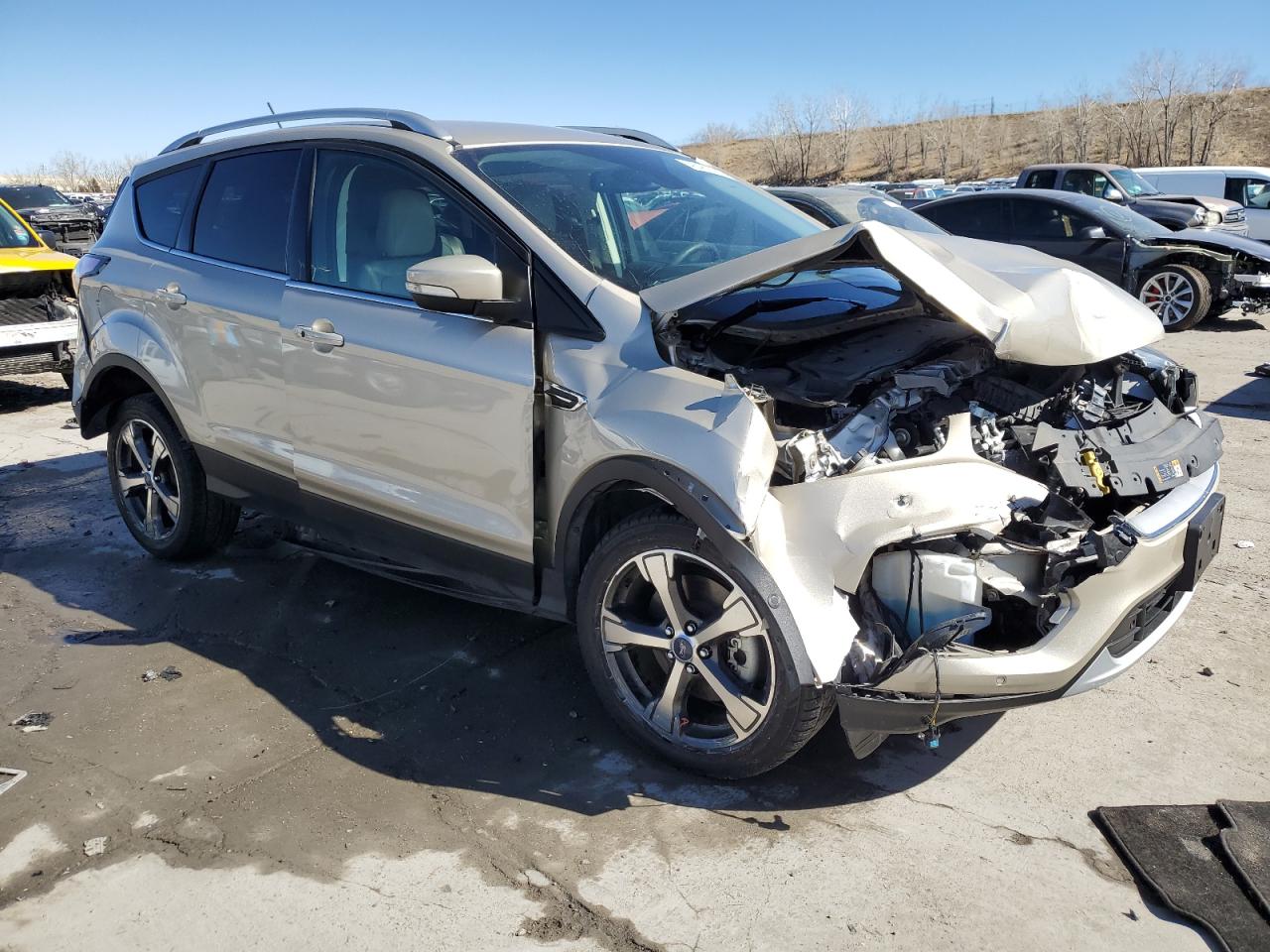 1FMCU9J92JUB43203 FORD ESCAPE 2018