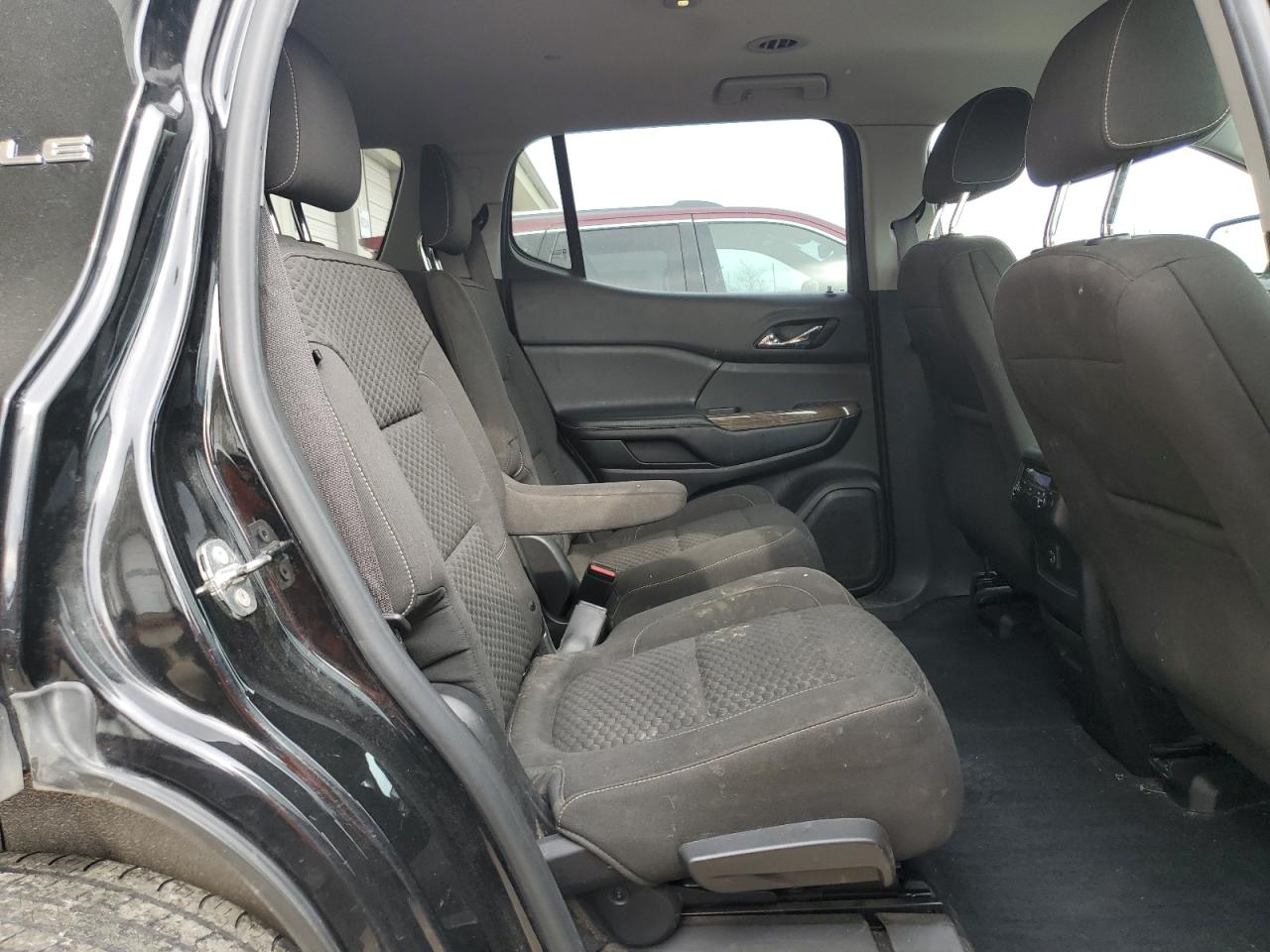 2019 GMC Acadia - Image 11