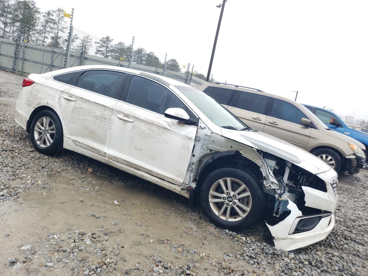 2017 Hyundai Sonata - Image 4