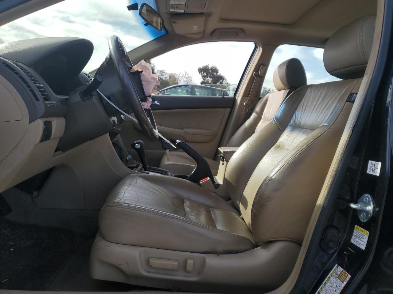 2004 Honda Accord - Image 7