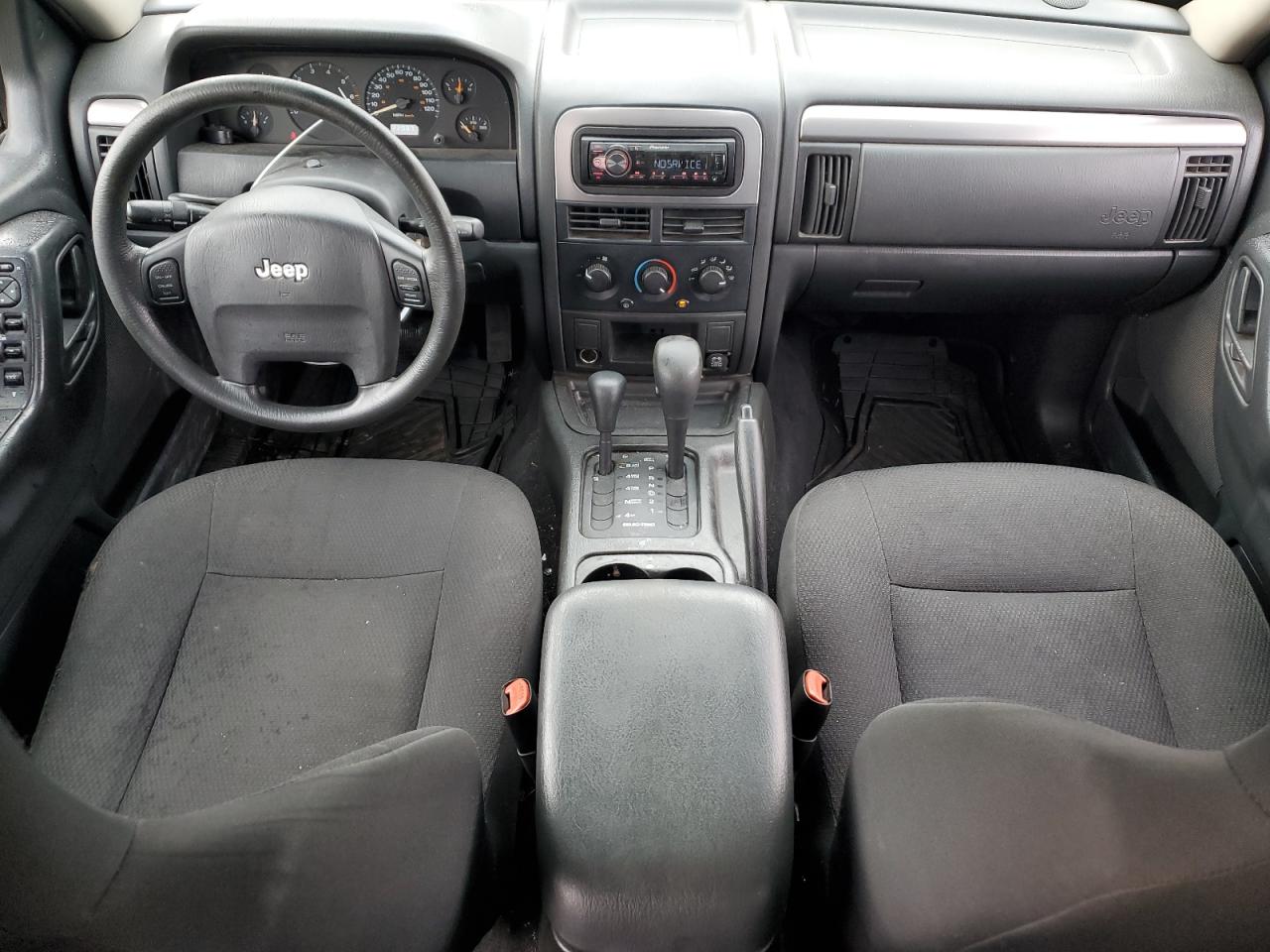 2004 Jeep Grand Cherokee - Image 8