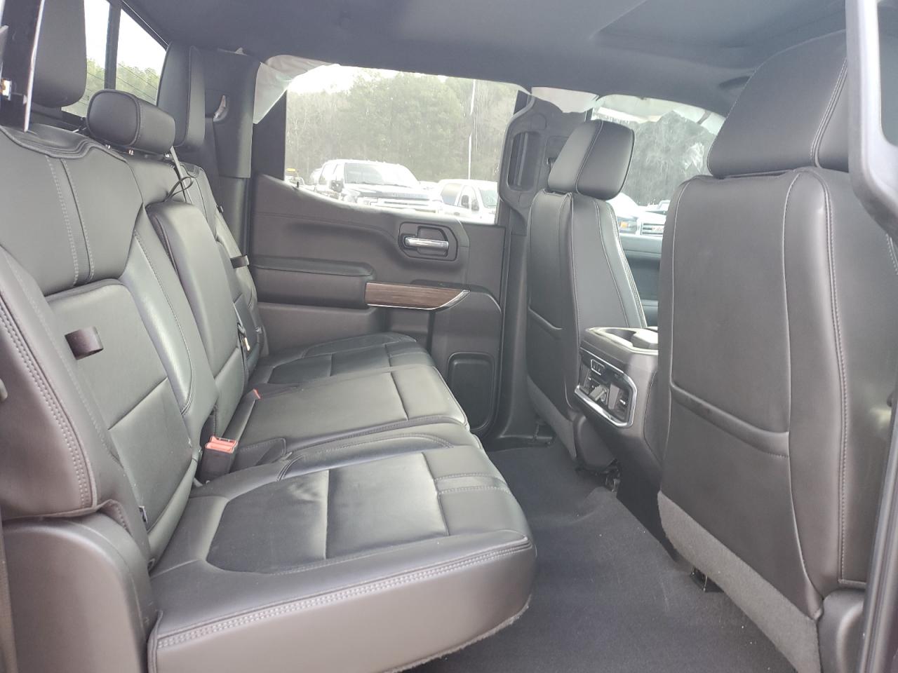 2019 Chevrolet Silverado - Image 11