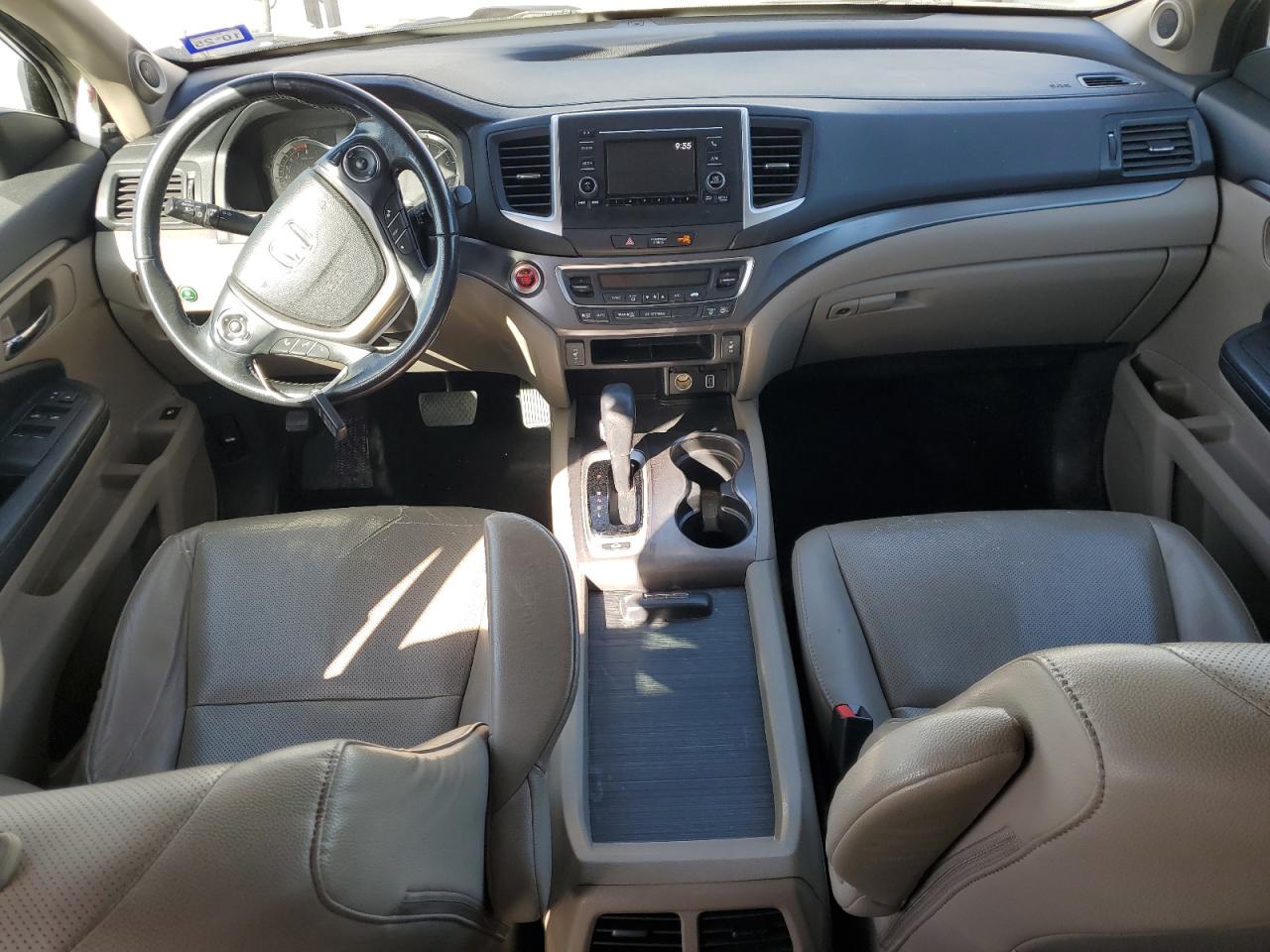 2019 Honda Ridgeline - Image 8