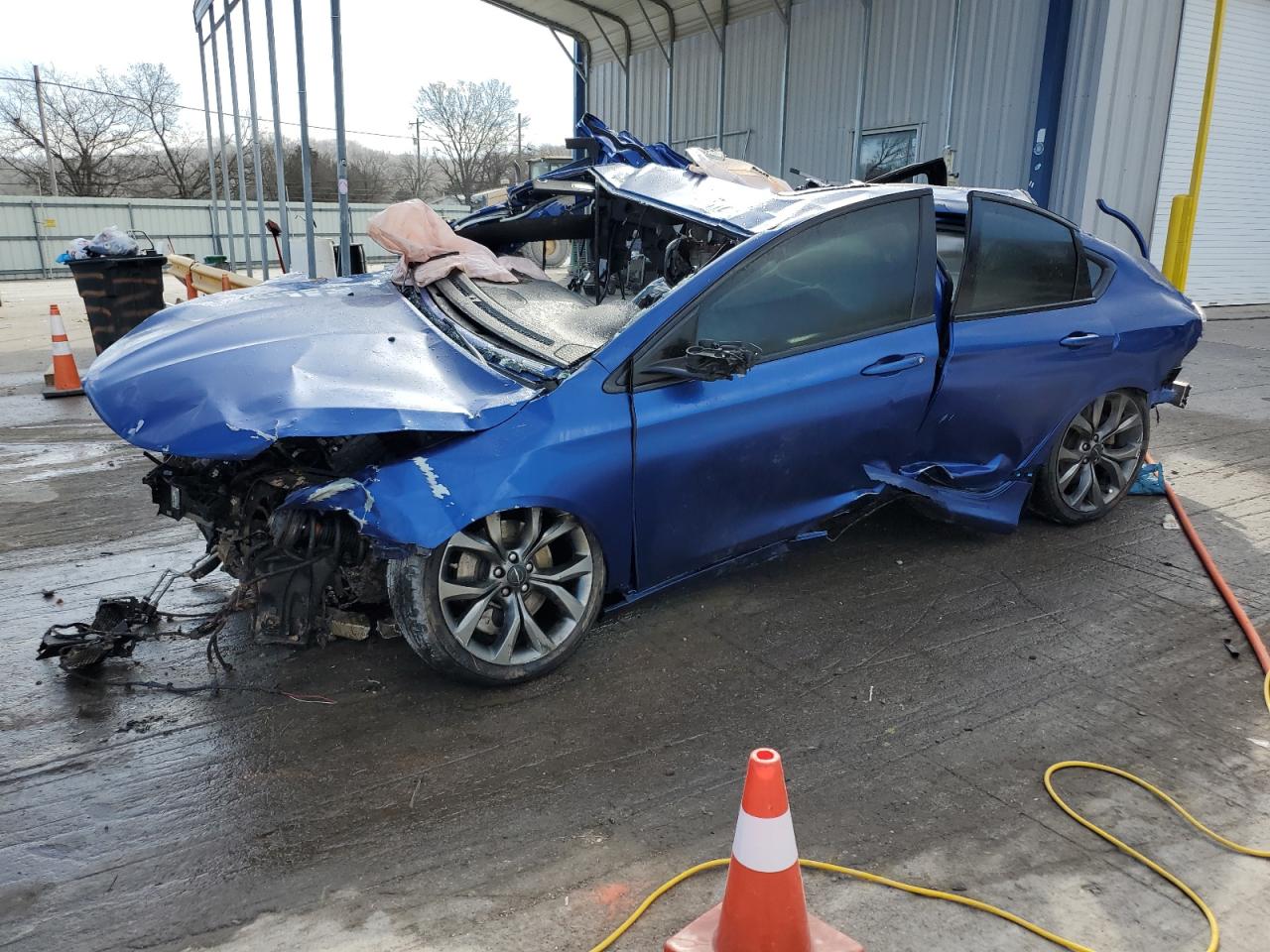 2015 Chrysler 200 S zu verkaufen in Lebanon, TN - All Over